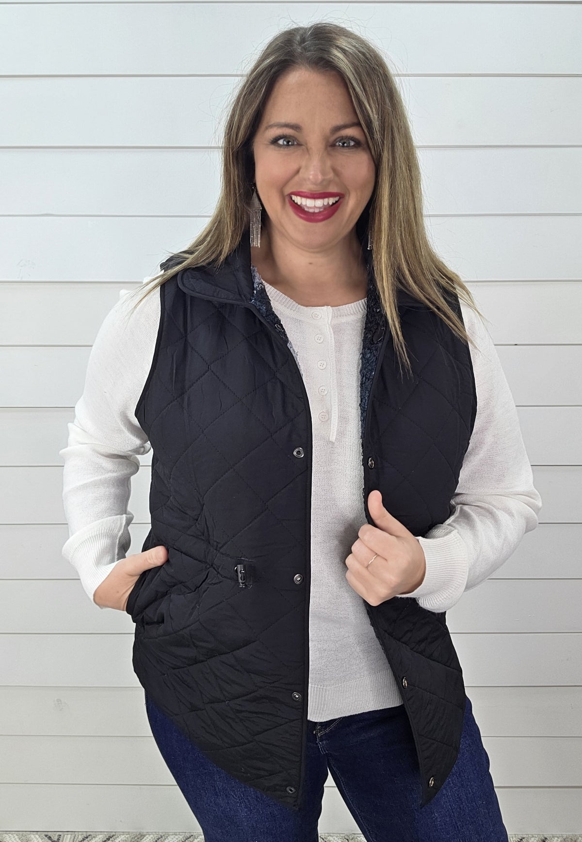 KAREN HART REVERSIBLE PLAD SHERPA/BLACK QUILTED VEST