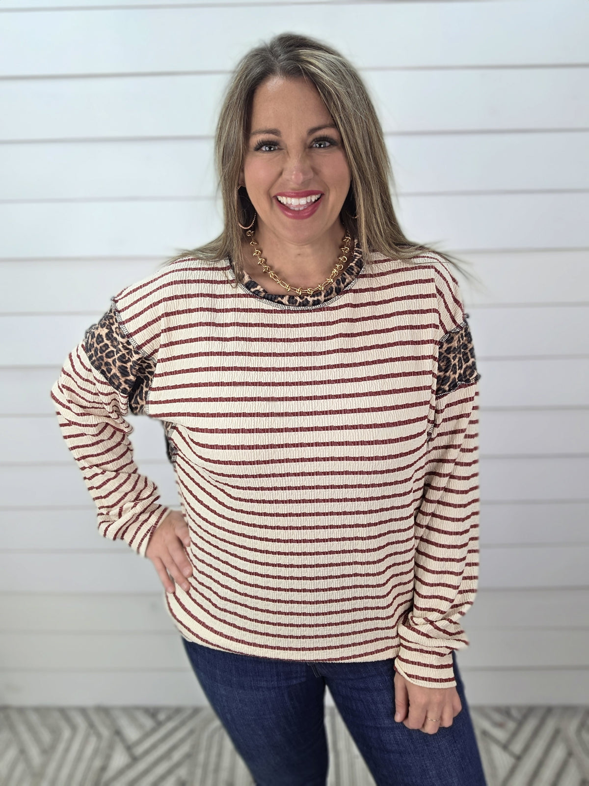 BURGUNDY STRIPED TEXTURE TOP W/ LEOPARD TRIM