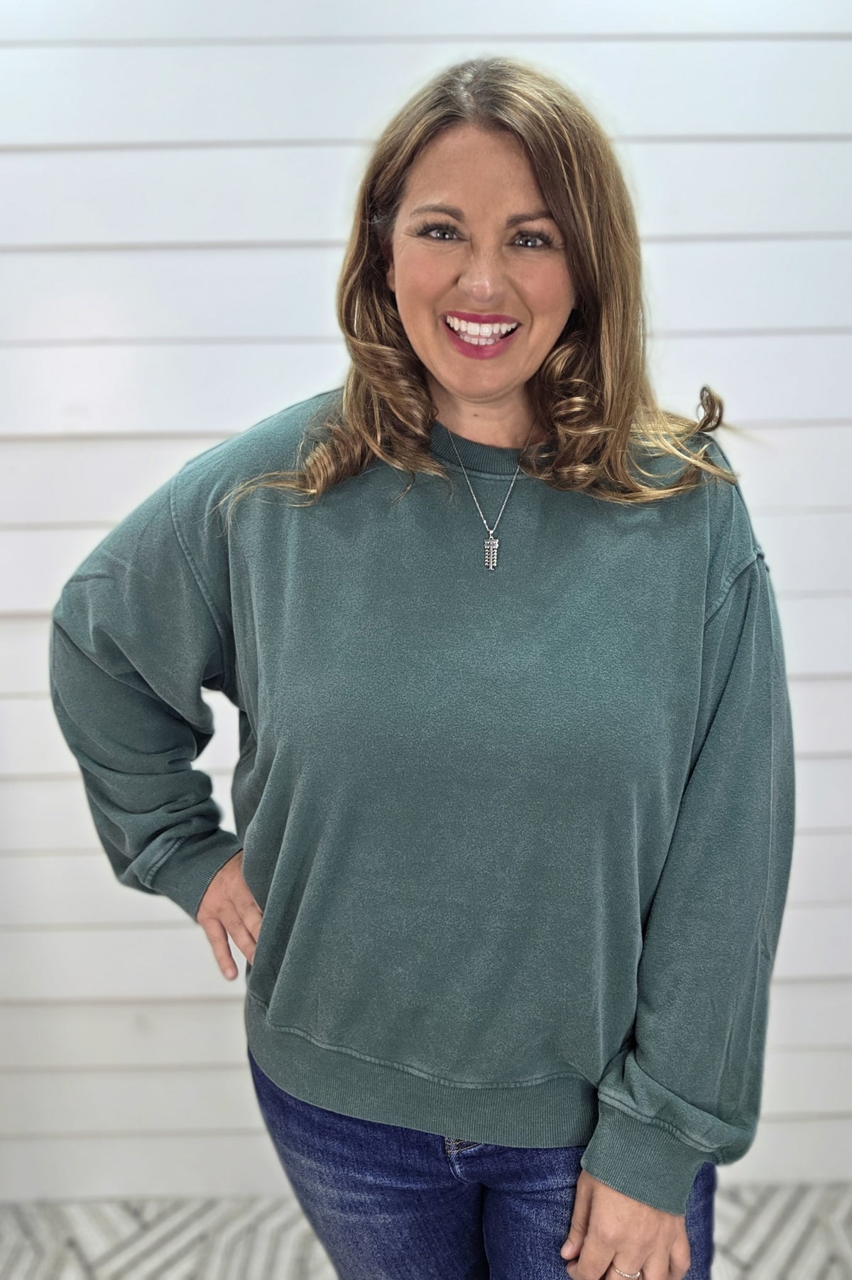 DARK GREEN SOFT MINERAL WASH PULLOVER