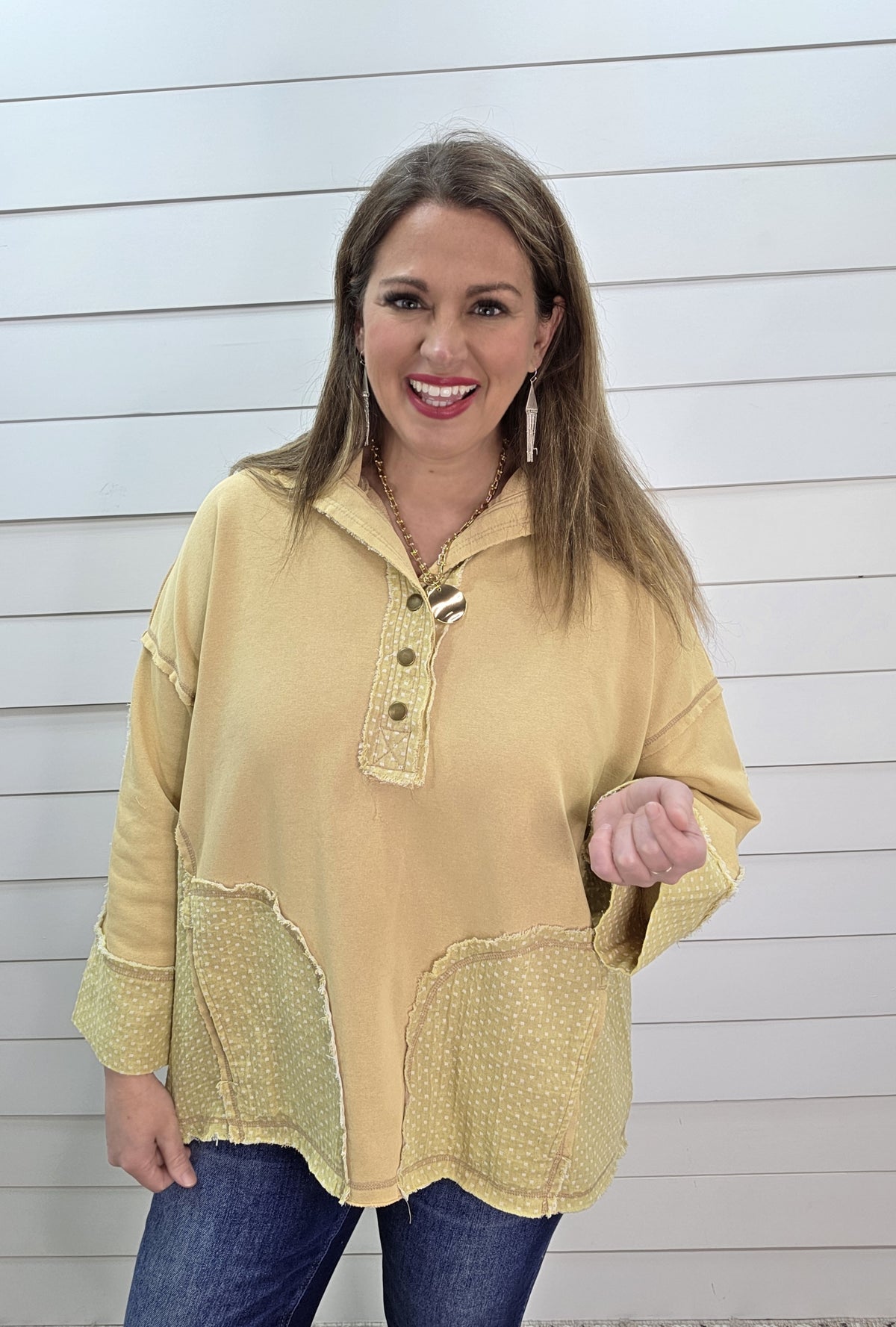 HONEY OVERSIZED POLKA DOT MINERAL WASH QUARTER SNAP W/ SIDE POCKETS