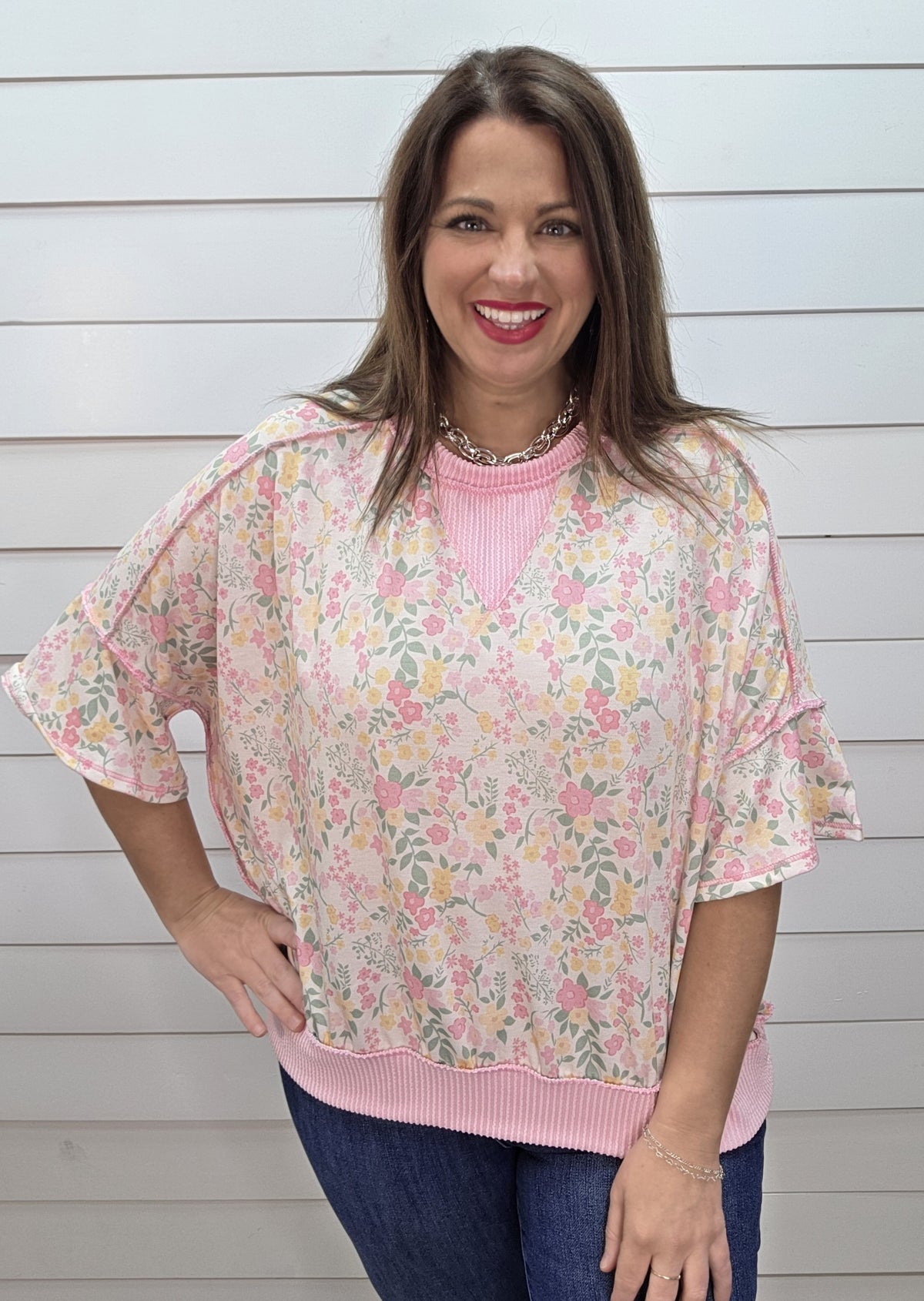 PINK FLORAL LOOSE FIT KNIT TOP W/ RAISED RIBBED ACCENT