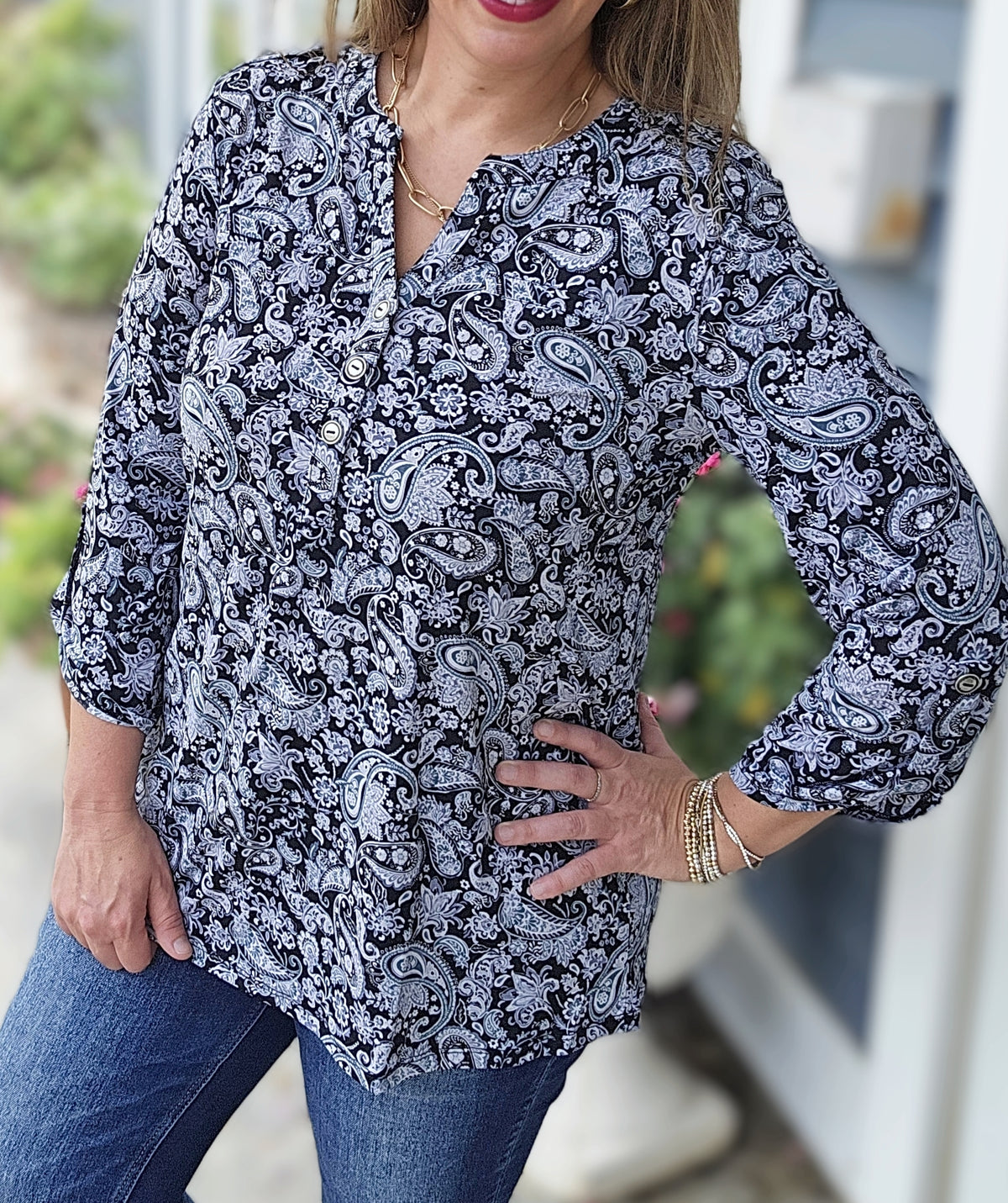 DEAR SCARLETT BLACK/GREY PAISLEY PRINT LUXE LIZZY TOP