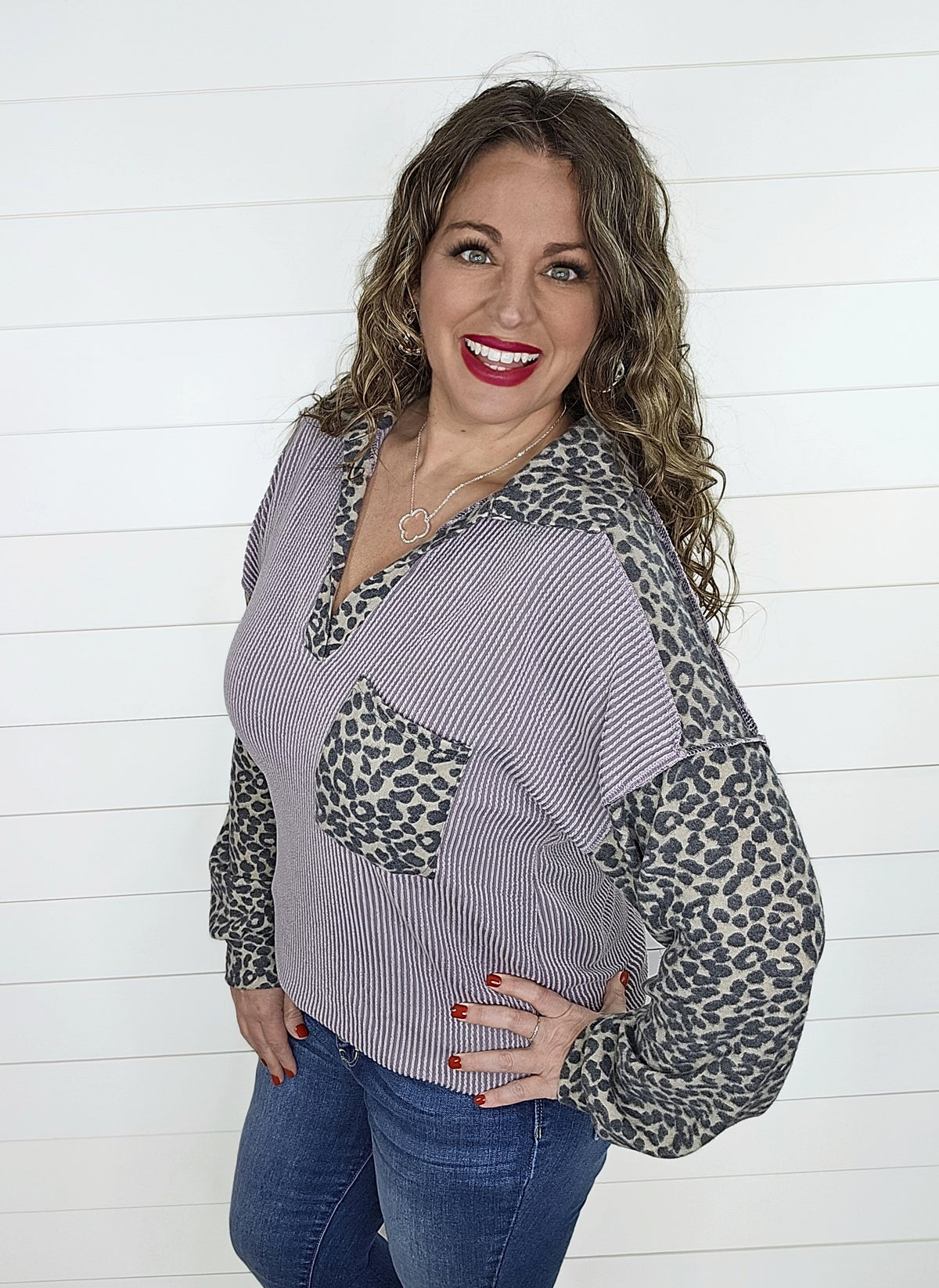 LAVENDER RAISED RIBBED/ANIMAL PRINT TOP