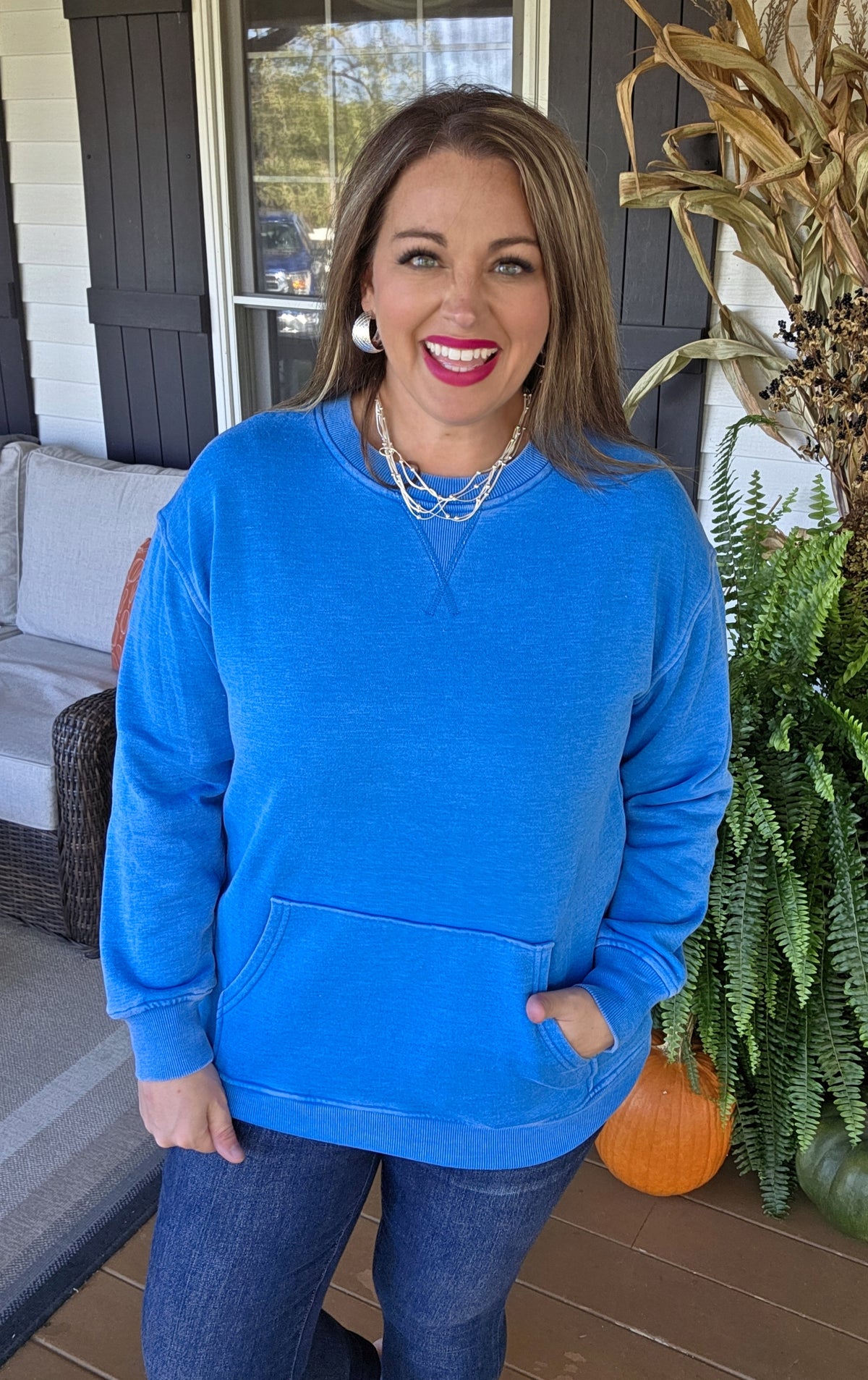 OCEAN BLUE MINERAL WASH PULLOVER W/ KANGAROO POCKET