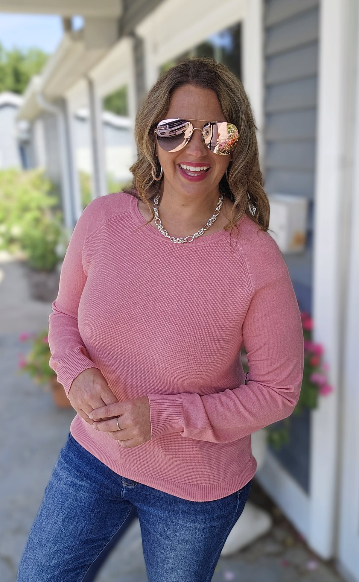 PINK MINI WAFFLE TEXTURE CREW NECK LIGHT WEIGHT SWEATER WITH CONTRAST SLEEVE