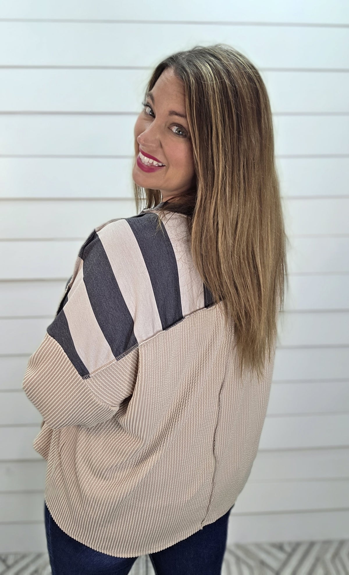STONE/CHARCOAL WIDE STRIPED KNIT TOP W/ RAISED RIBBED ACCENT