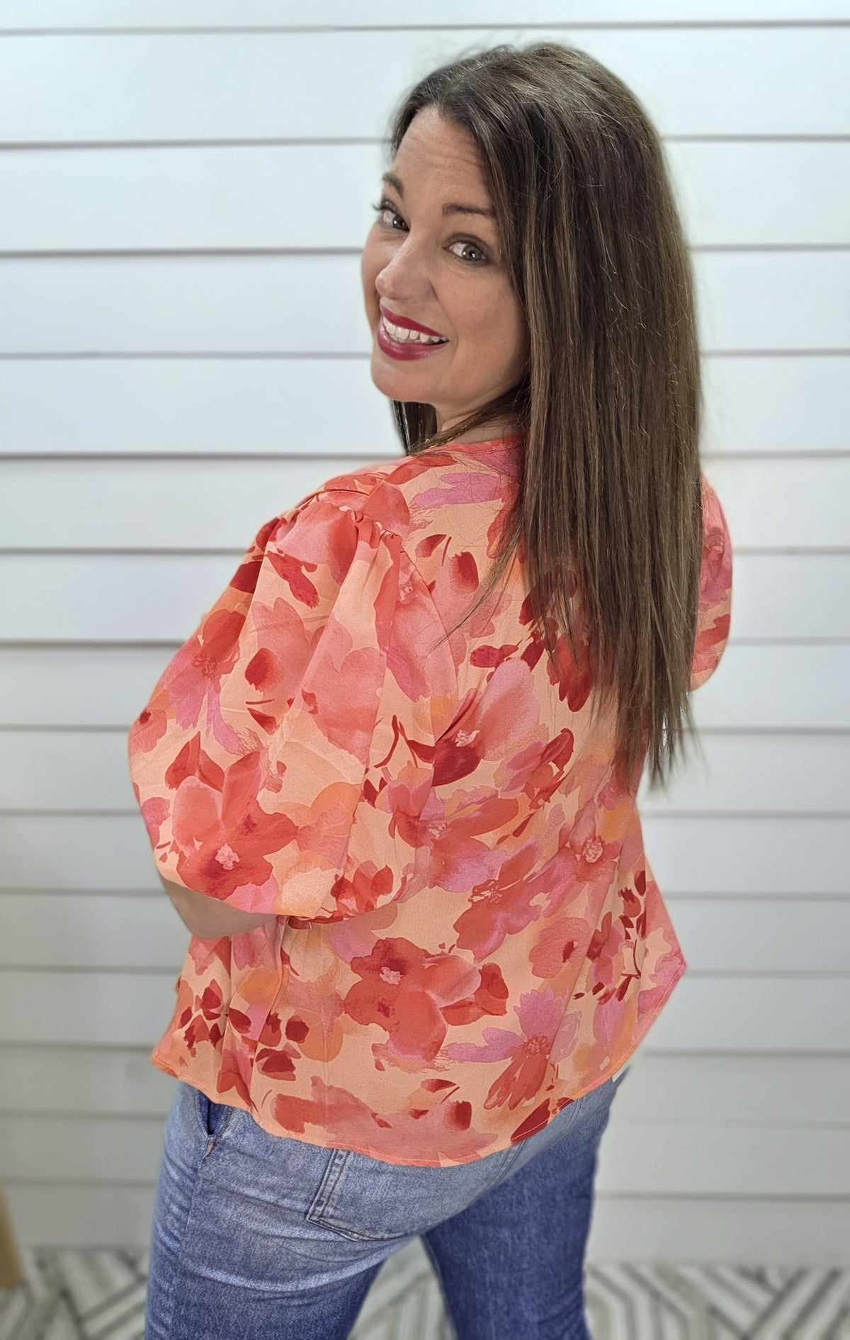 PEACH/CORAL FLORAL PLEATED WOVEN TOP