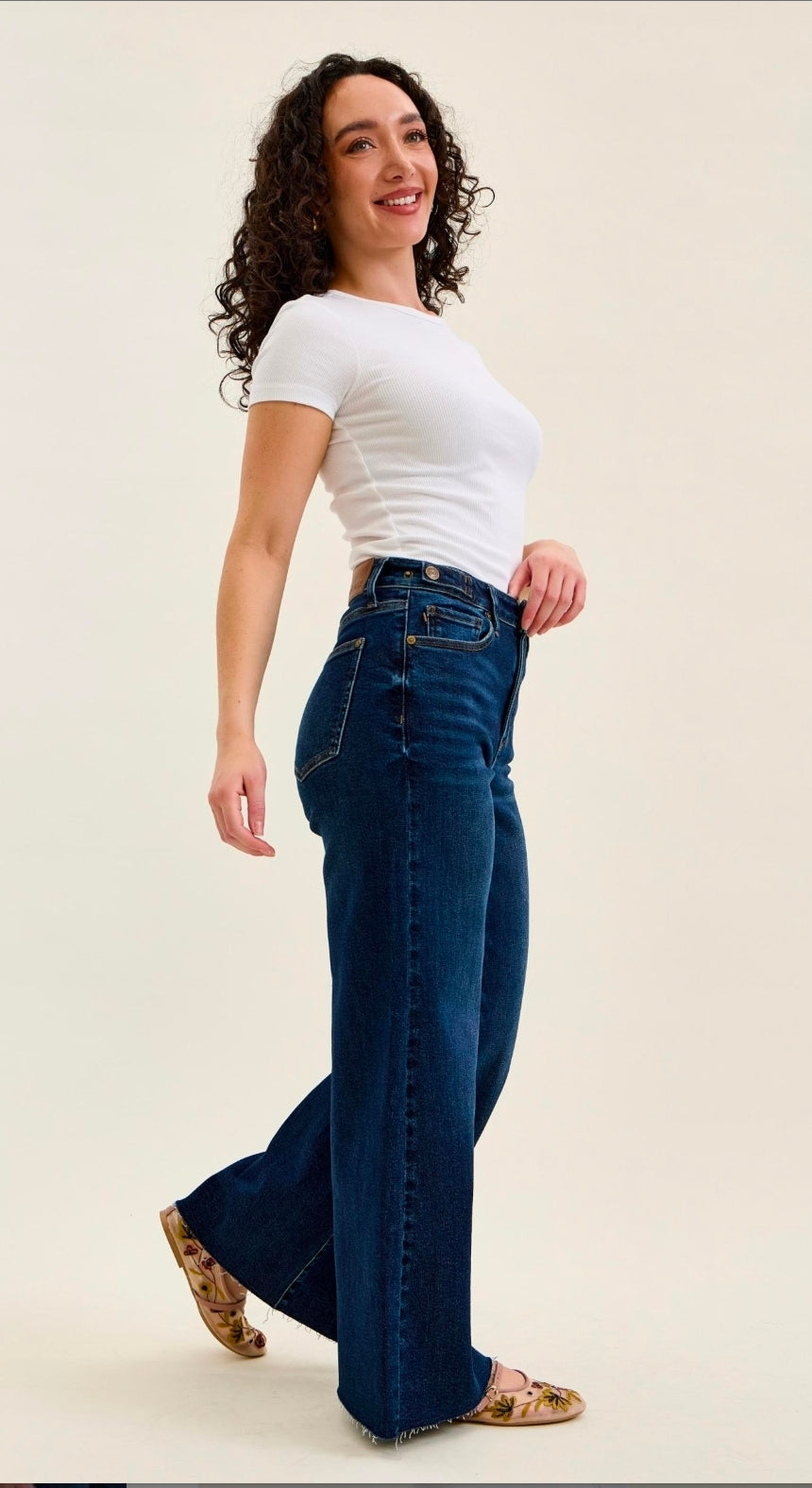 JUDY BLUE PETITE RETRO WIDE W/ ADJUSTABLE WB TABS AND RAW HEM