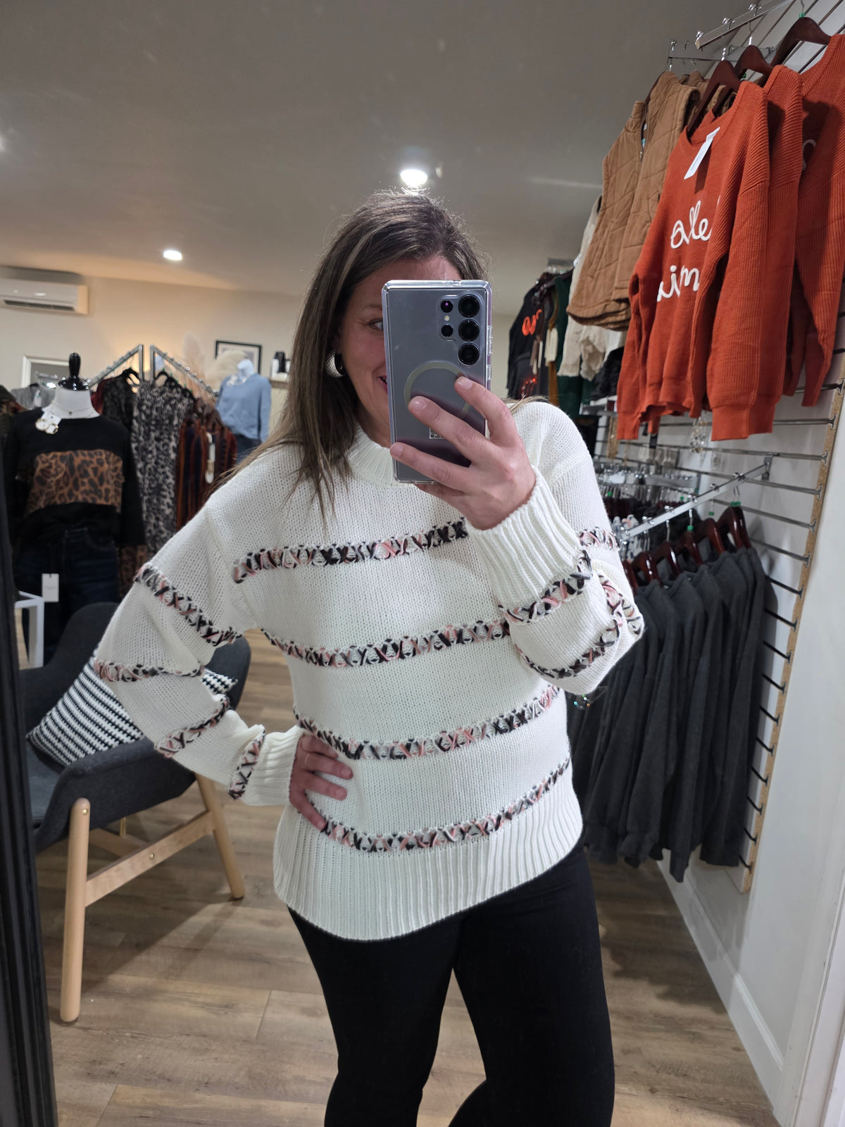 IVORY MULTI COLOR STITCH PULLOVER SWEATER