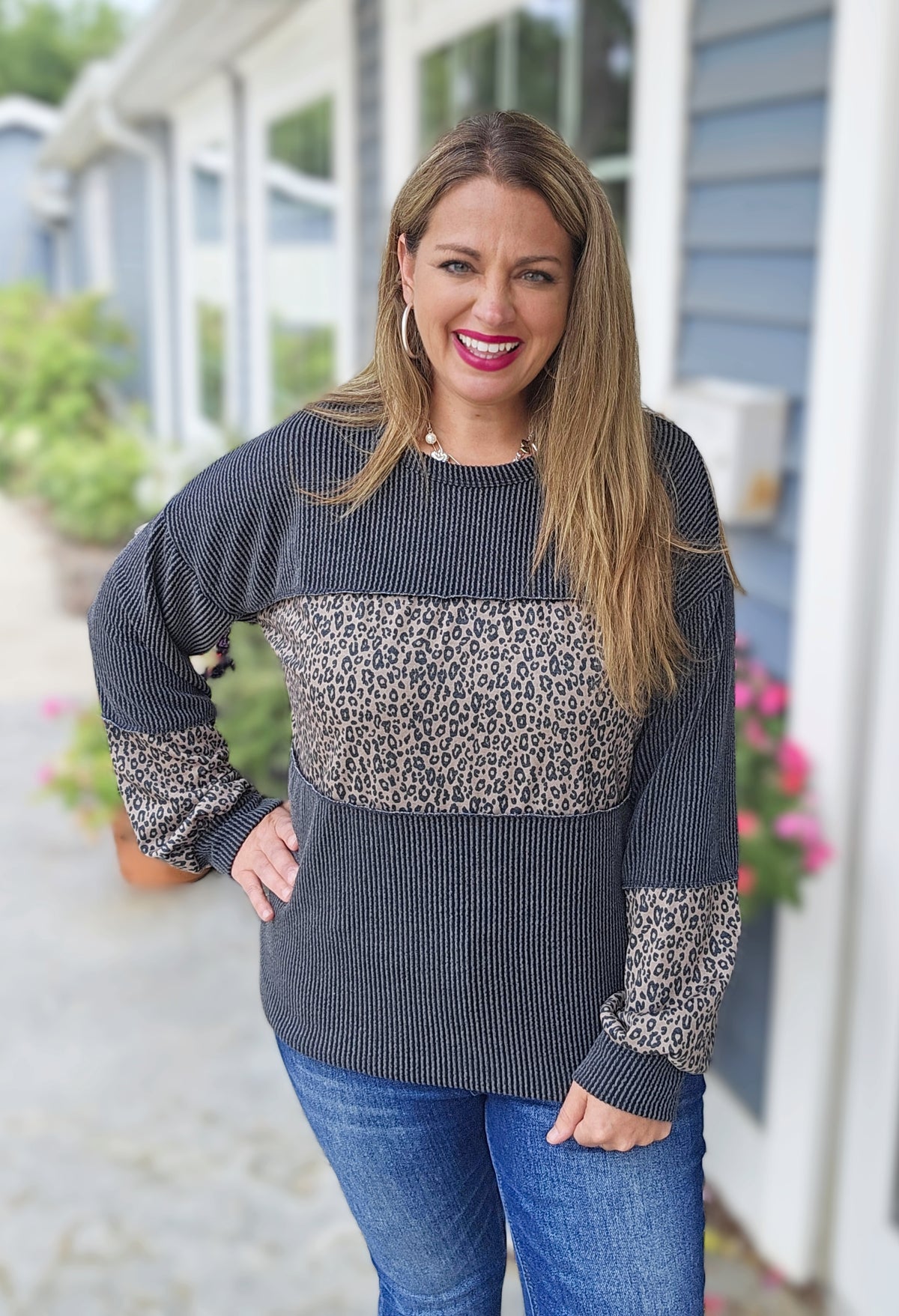 CHARCOAL RAISED RIBBED COLORBLOCK LONG SLEEVE KNIT TOP