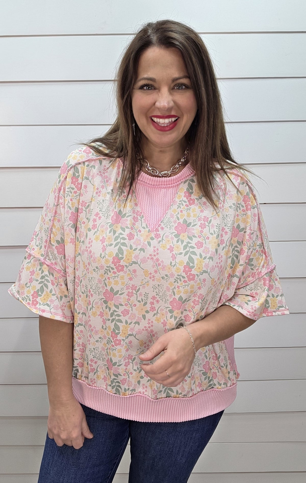 PINK FLORAL LOOSE FIT KNIT TOP W/ RAISED RIBBED ACCENT