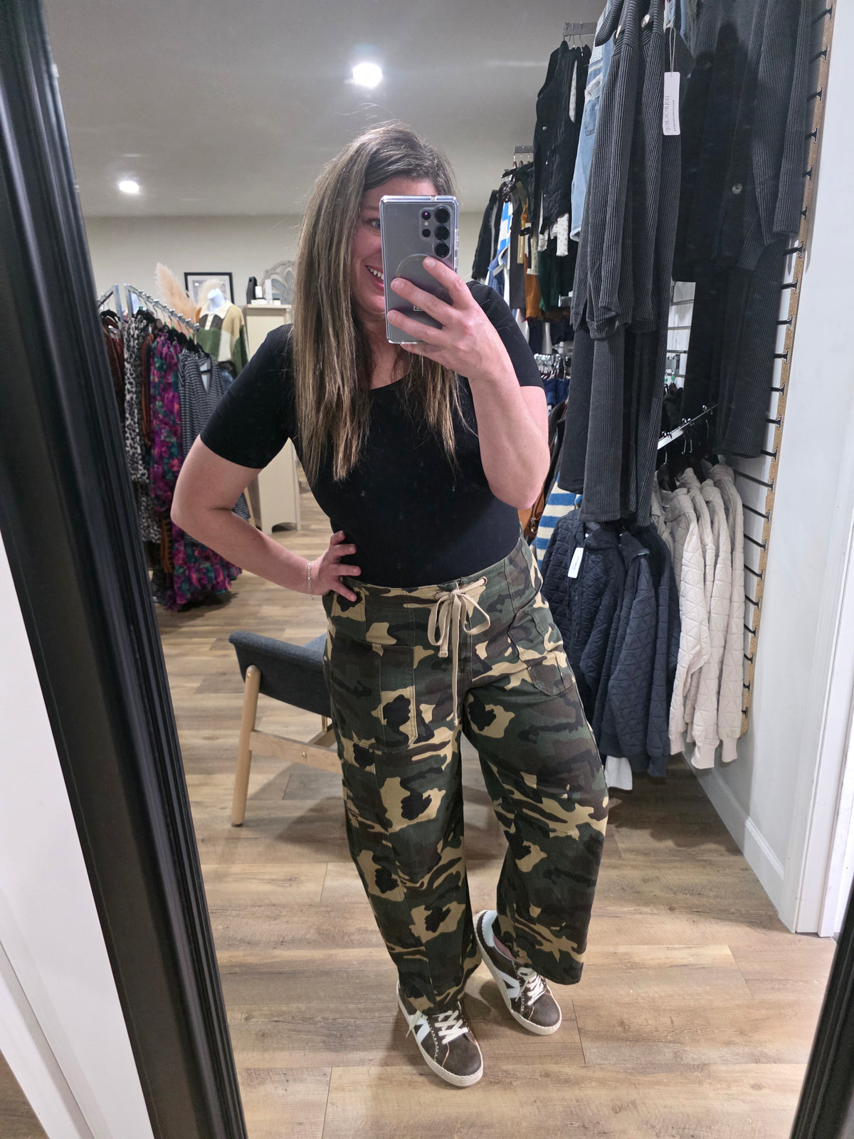 RISEN SLOUCHY BARREL CAMO JEANS