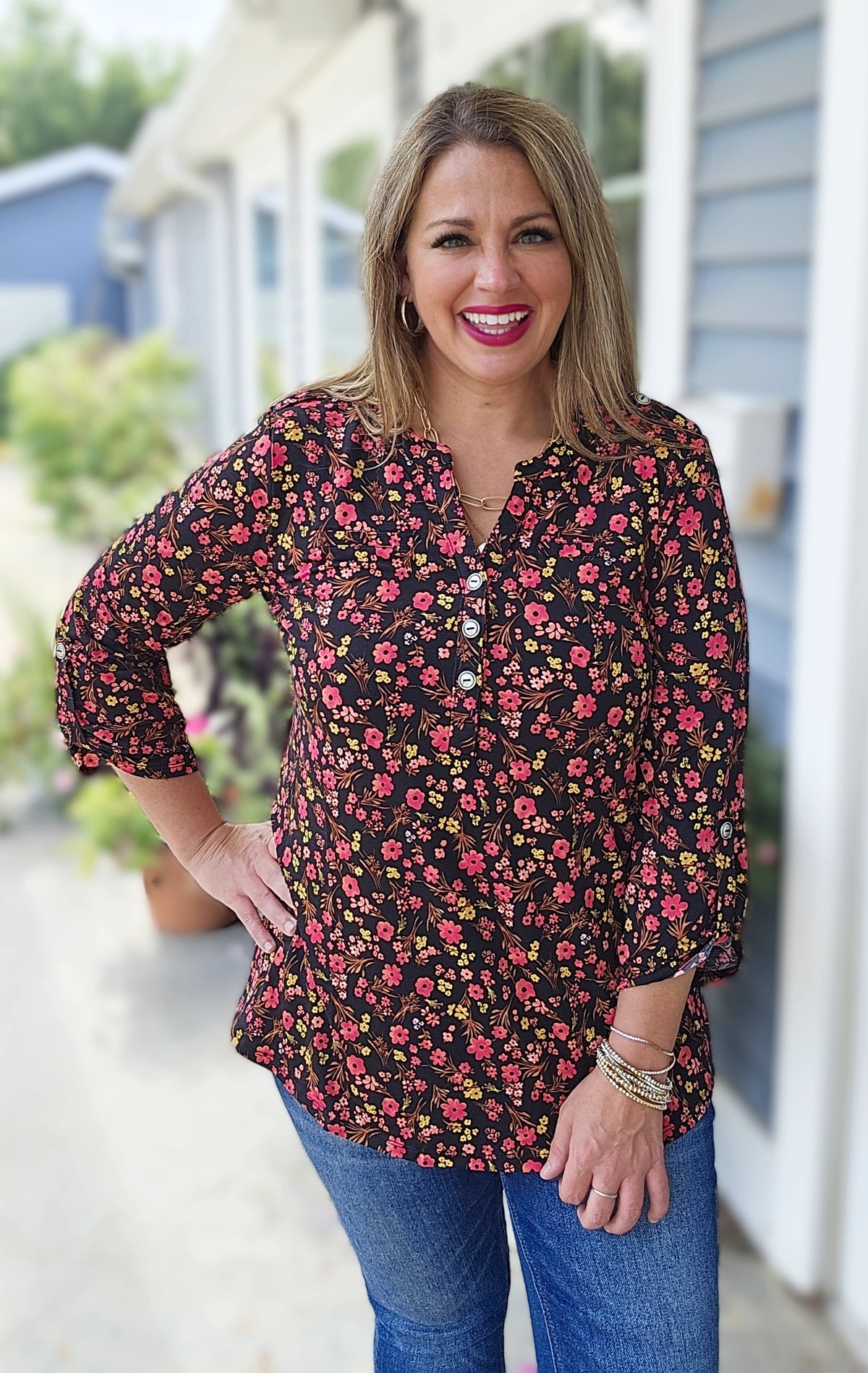 DEAR SCARLETT BLACK/RED FLORAL LUXE LIZZY TOP