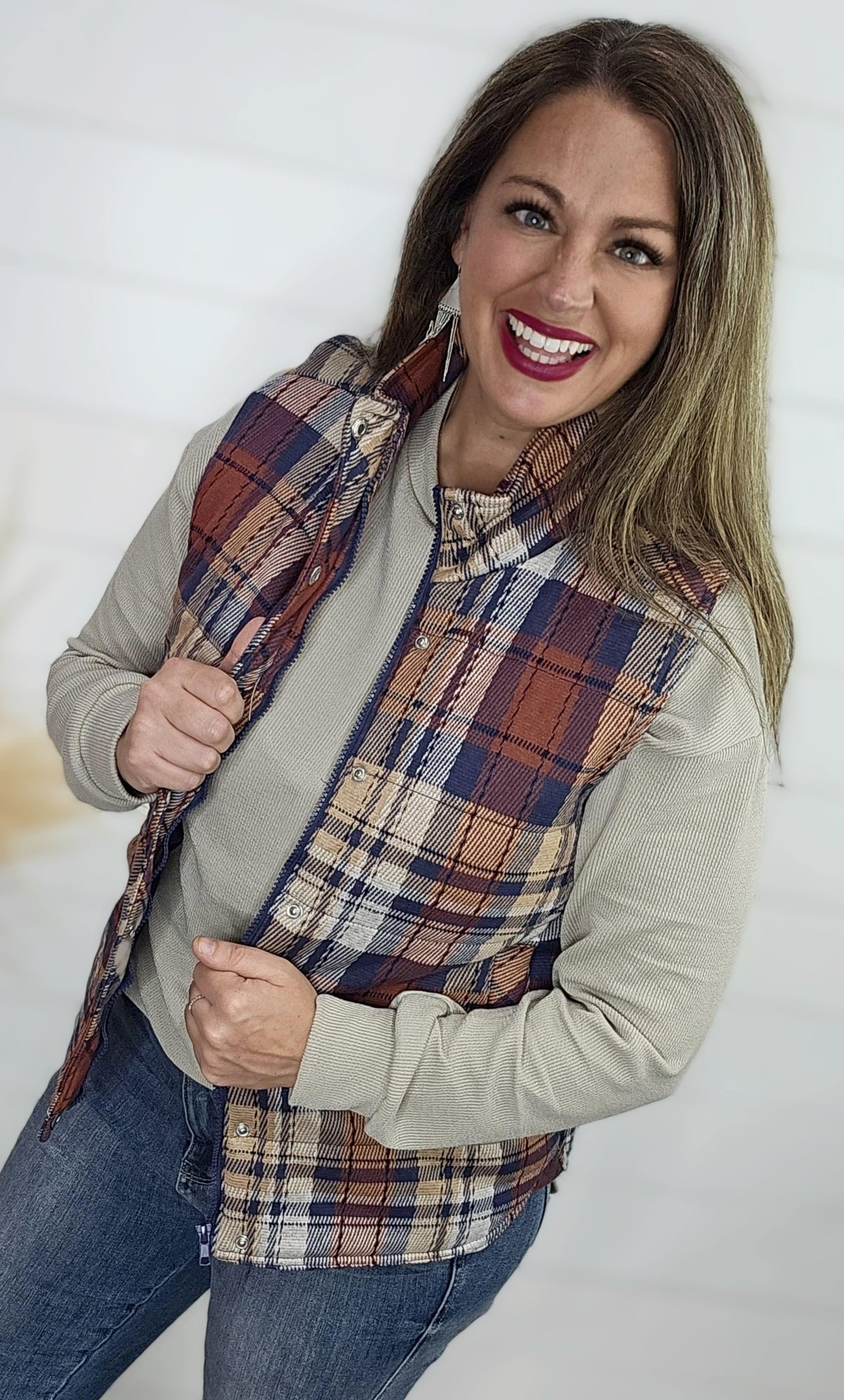 SCARLET/NAVY PLAID SNAP UP VEST