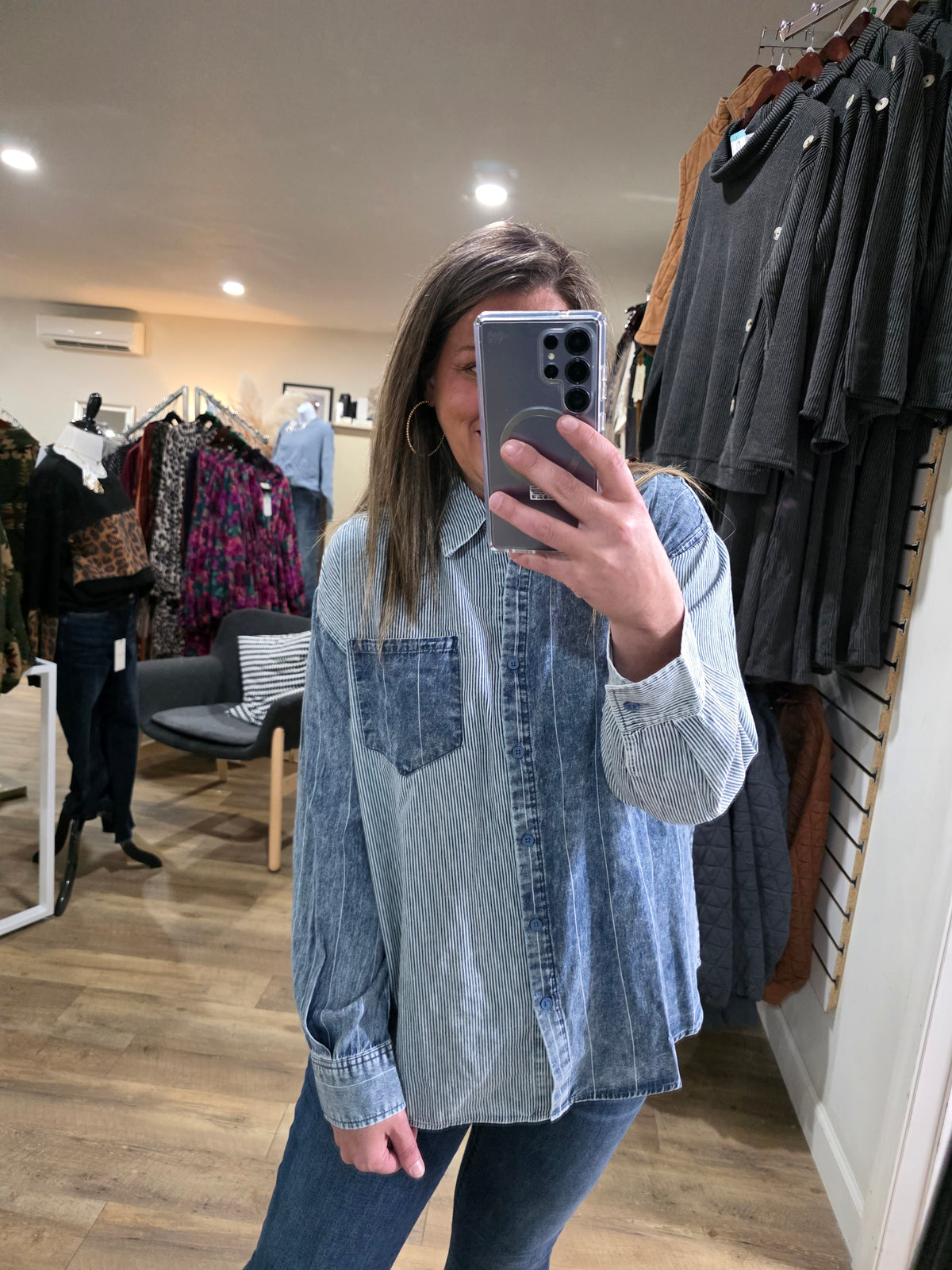 INDIGO STRIPED CONTRAST BUTTON DOWN TOP