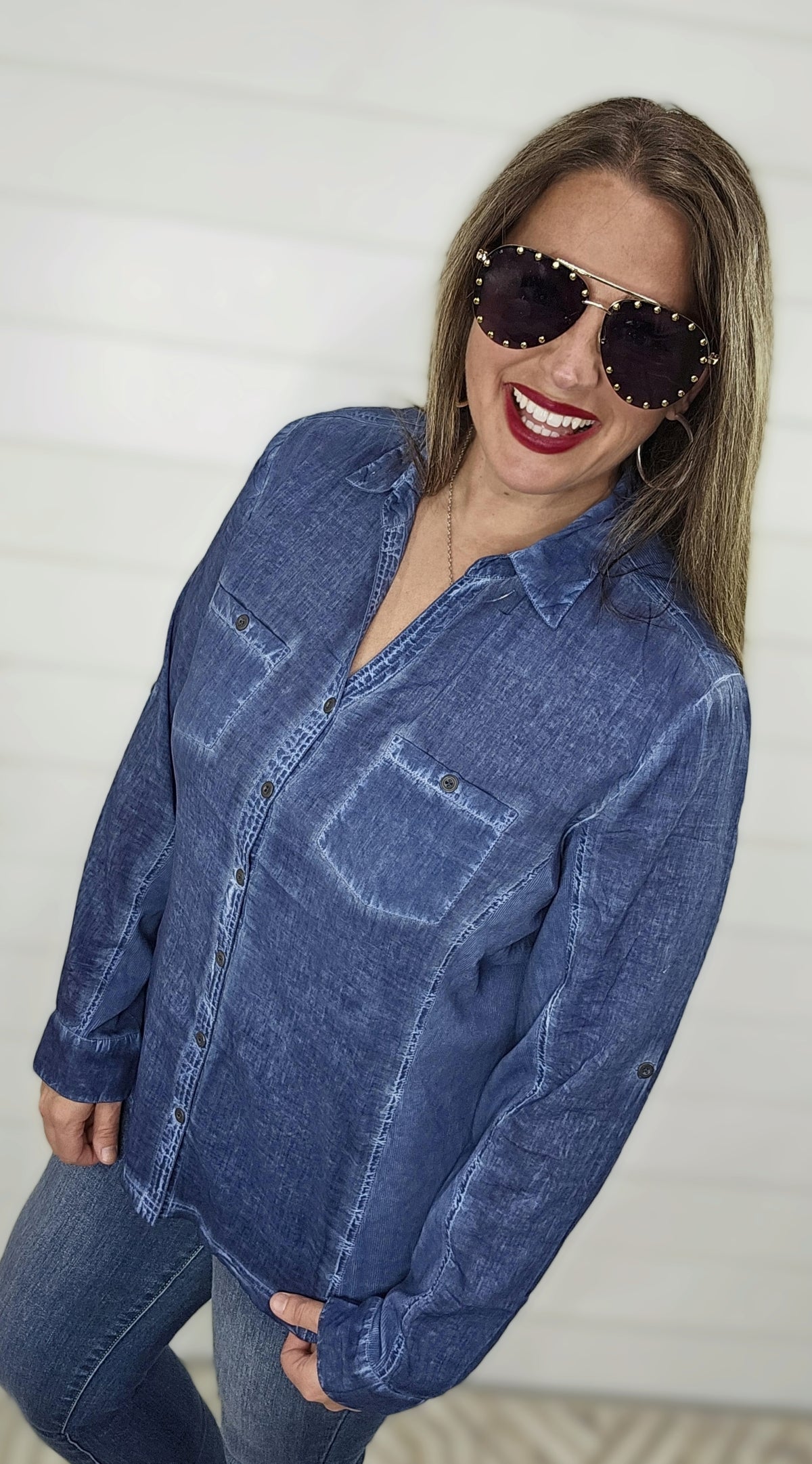 KAREN HART MINERAL WASH INDIGO CONTRAST BUTTON DOWN TOP