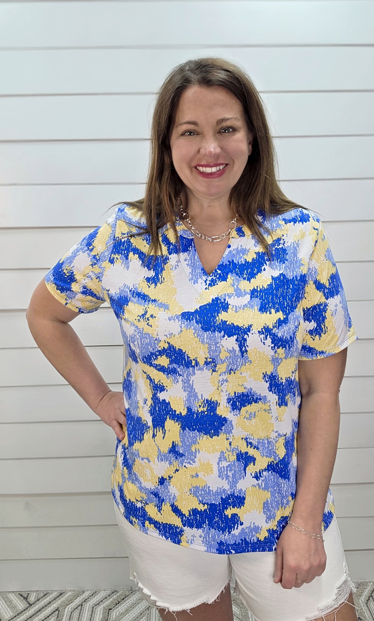 BLUE/YELLOW/WHITE KNIT. VNECK TOP