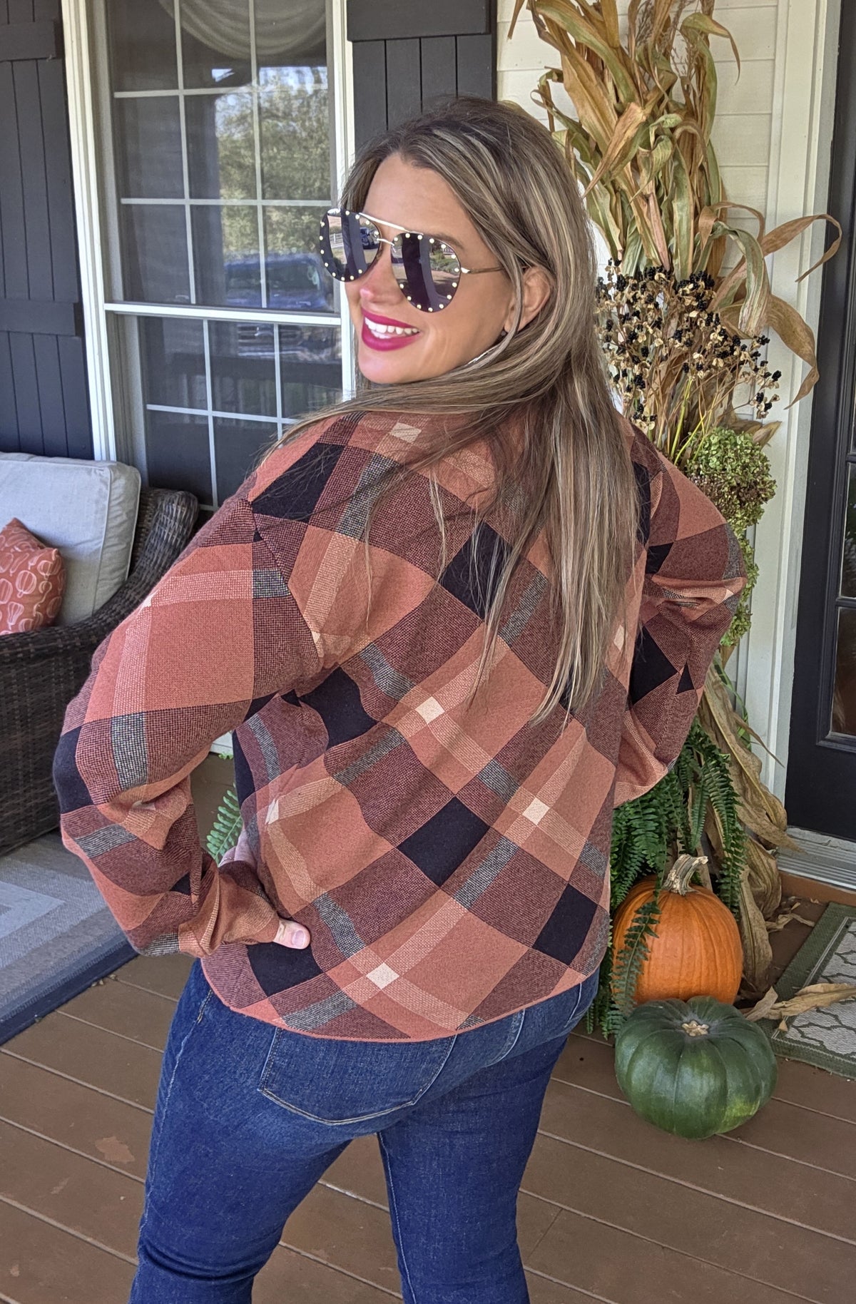 MARSALA CHECKER JACQUARD CREW NECK PULLOVER SWEATER