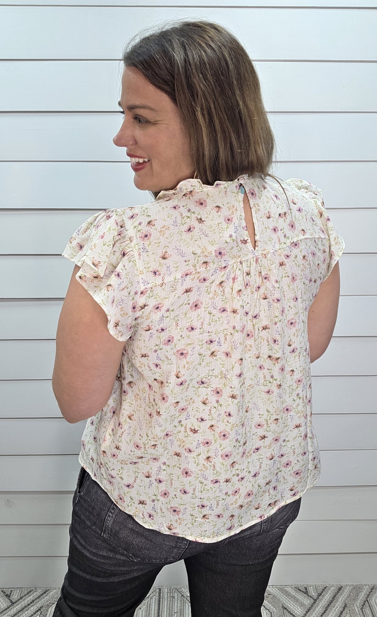BLUSH FLORAL LINEN LACE DETAIL RUFFLE TRIM WOVEN TOP