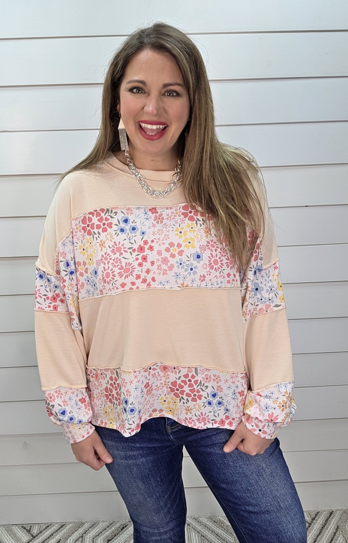 CREAM LOOSE FIT FLORAL COLORBLOCK KNIT TOP