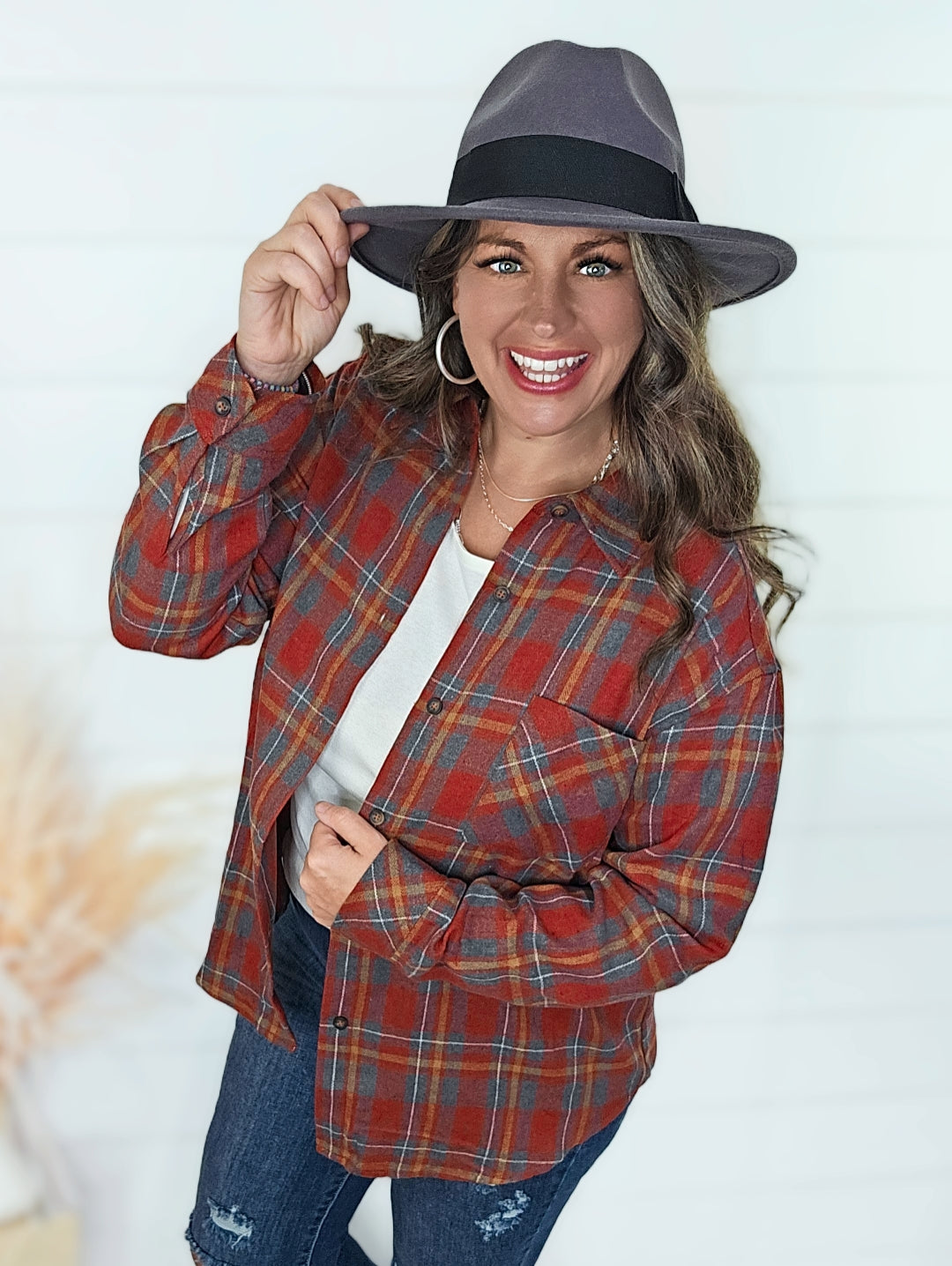 SCARLET PLAID BUTTON DOWN FRONT POCKET TOP