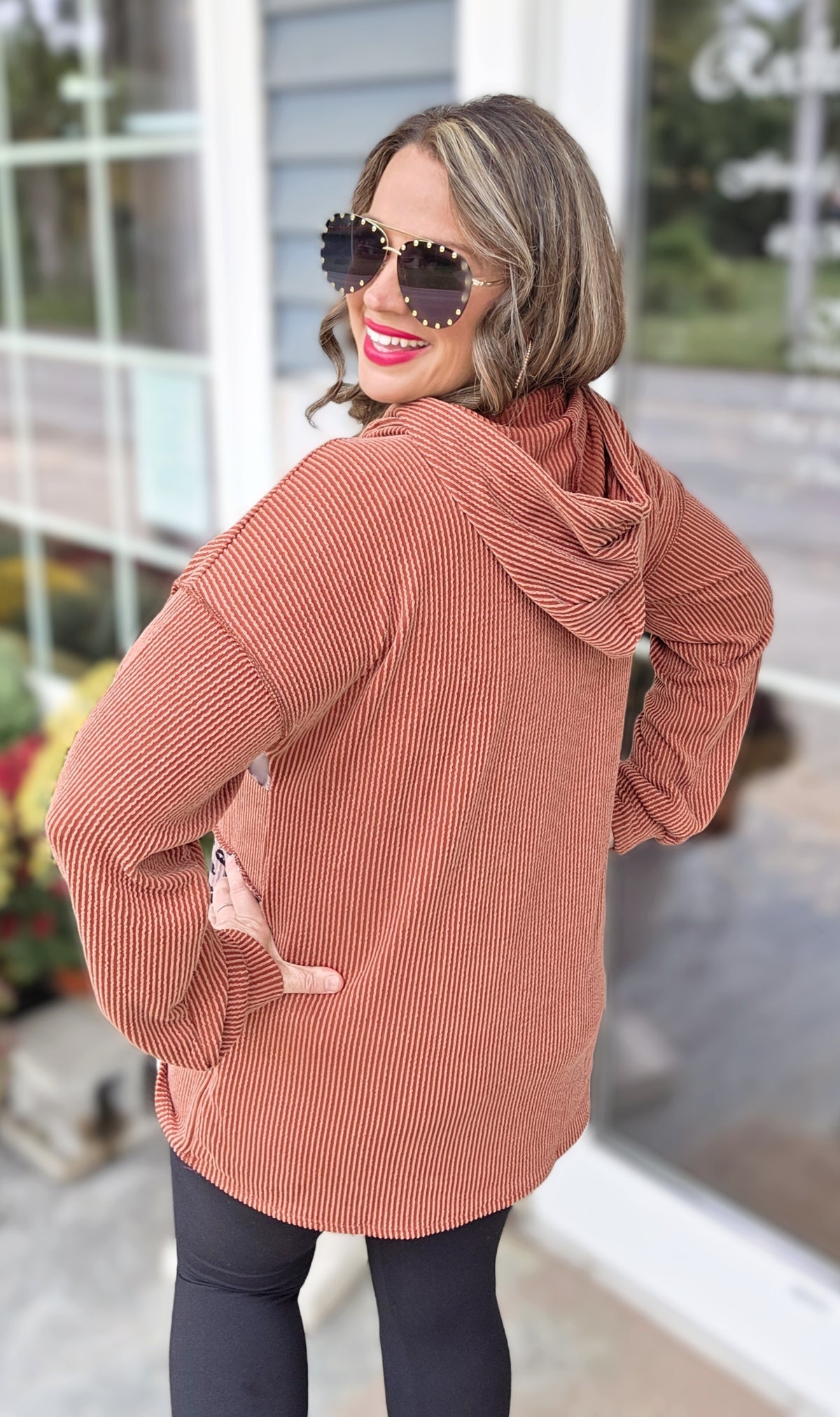 RUST RAISED RIBBED ANIMAL COLORBLOCK HOODED TOP