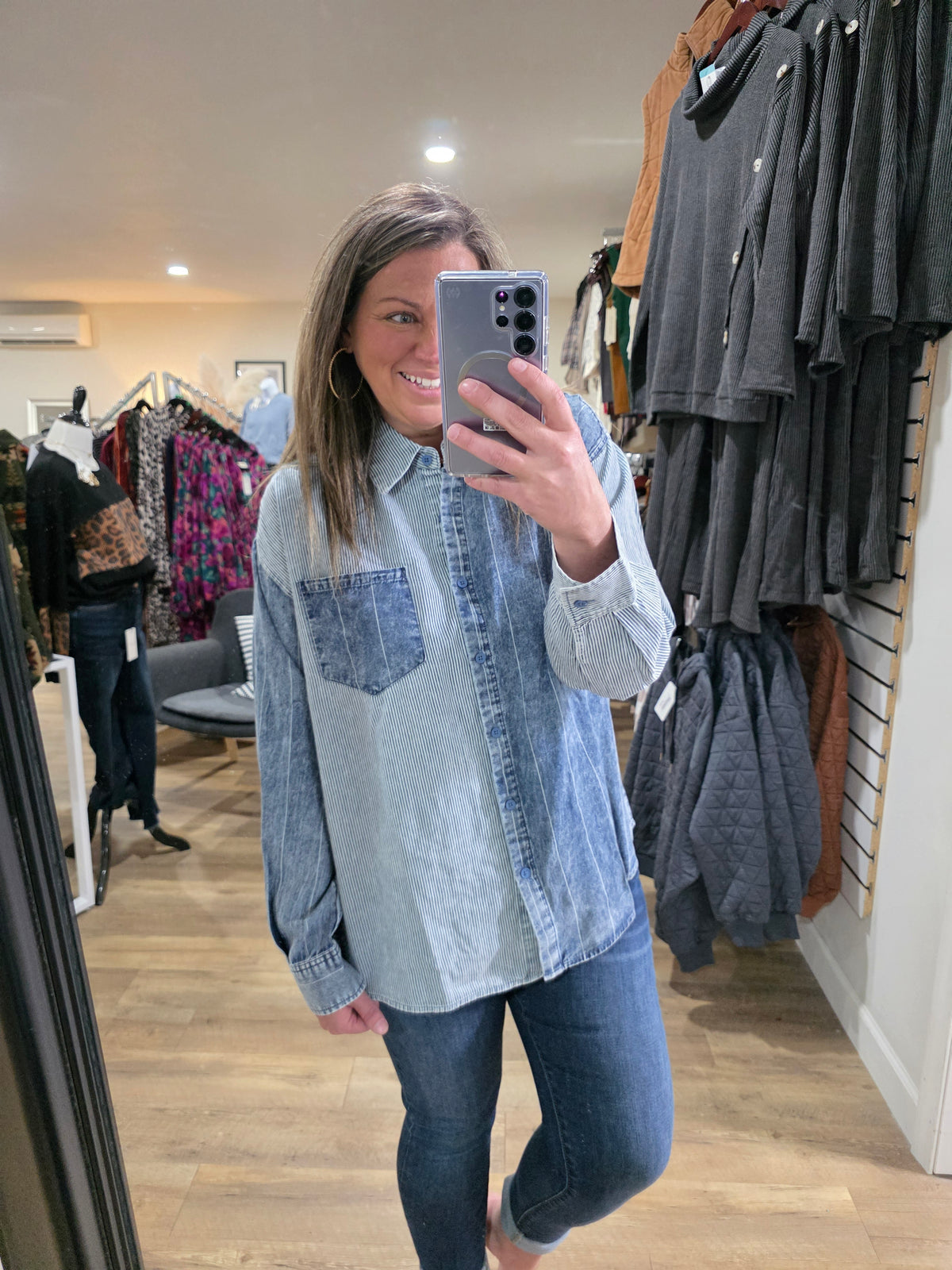 INDIGO STRIPED CONTRAST BUTTON DOWN TOP