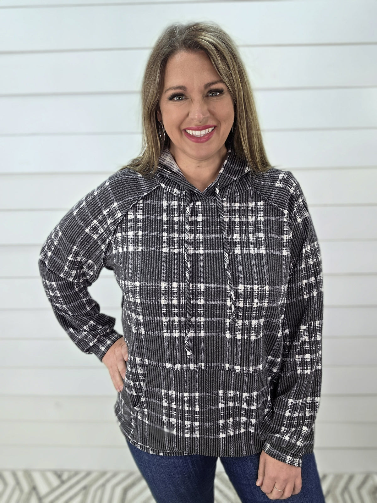 CHARCOAL PLAID RAISED RIBBED HOODIE