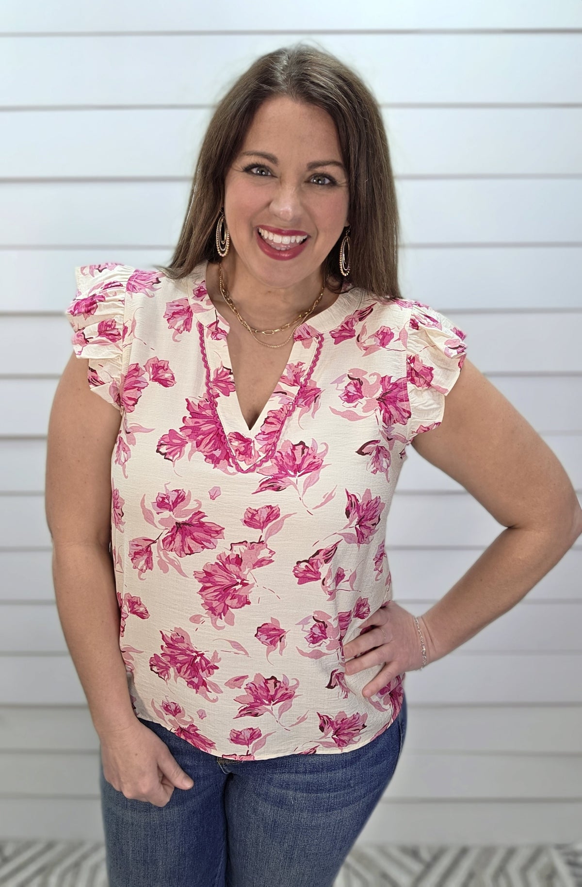 HOT PINK/CREAM FLORAL V NECK WOVEN TOP W/ SCALLOPED TRIM