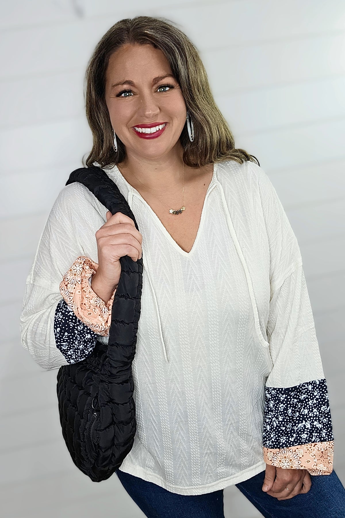 BEIGE TEXTURED TOP W/ CONTRAST SLEEVE