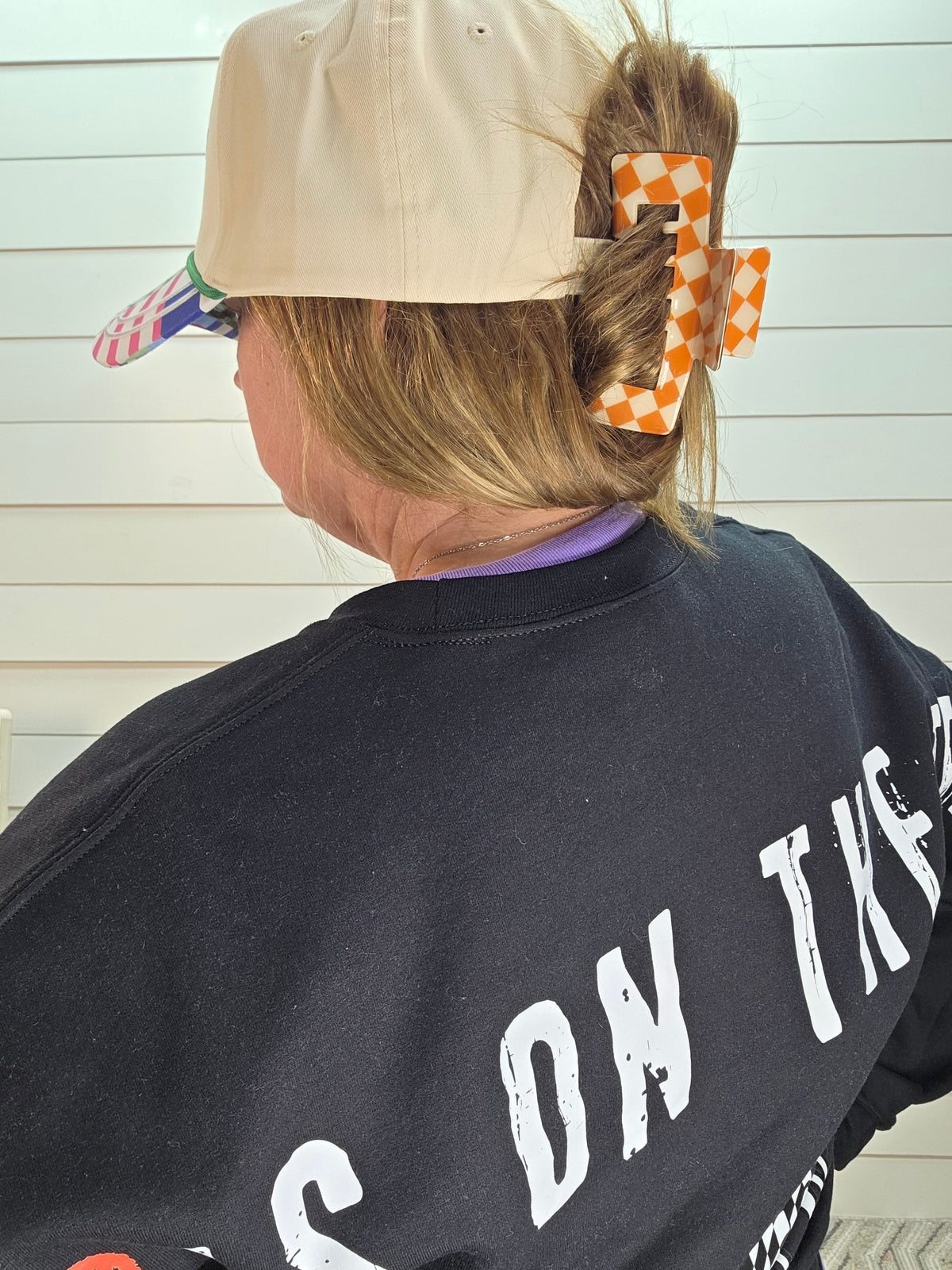 ORANGE LARGE CHECKERED HAT CLIP