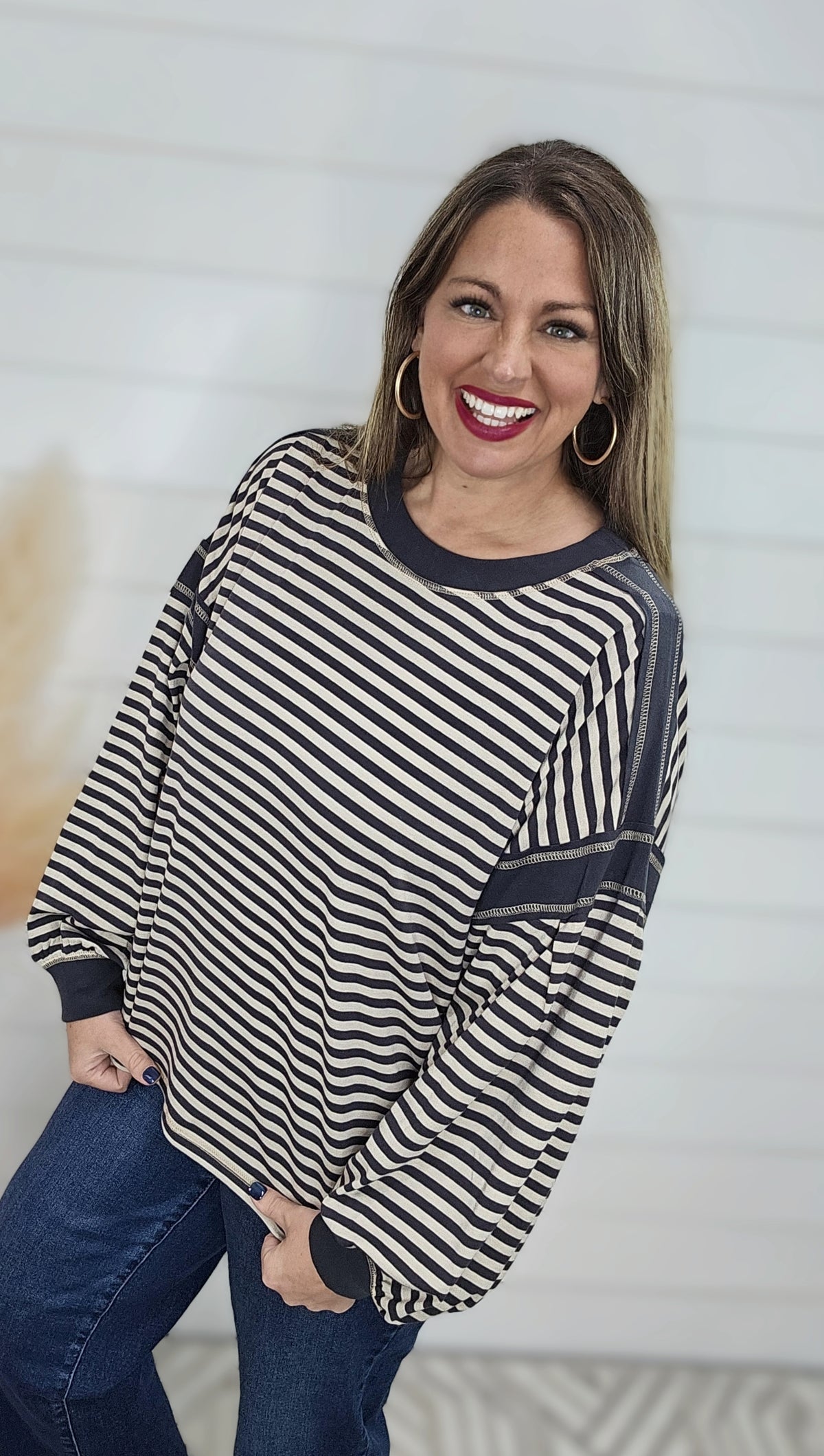 DARK CHARCOAL/SAND ROUND NECK LONG SLEEVE STRIPED TOP