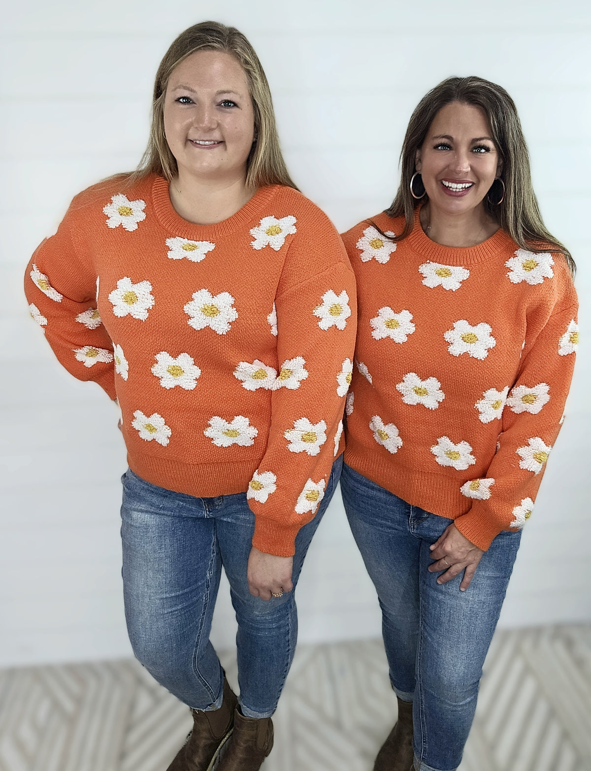 POL ORANGE FLORAL CREW NECK SWEATER