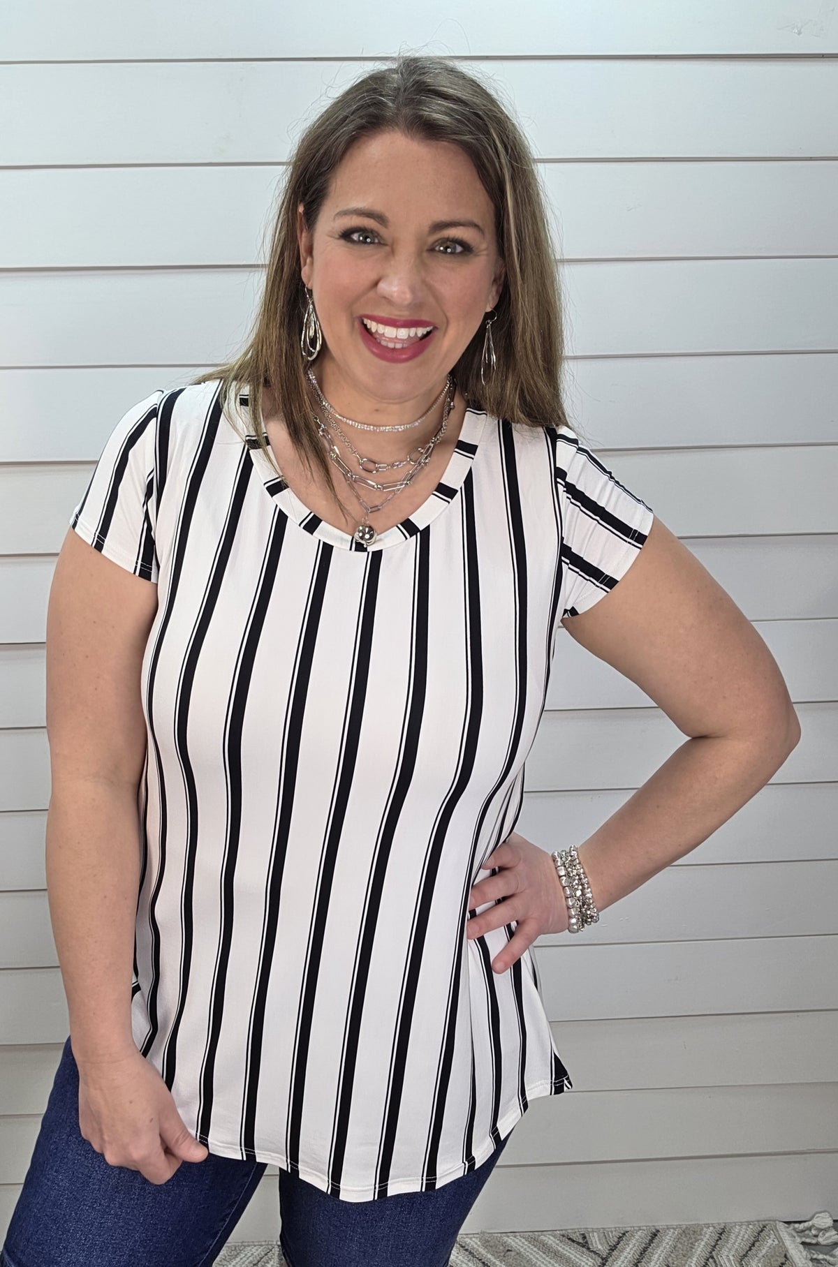 IVORY/BLACK VERTICAL STRIPED BUTTER SOFT KNIT TOP