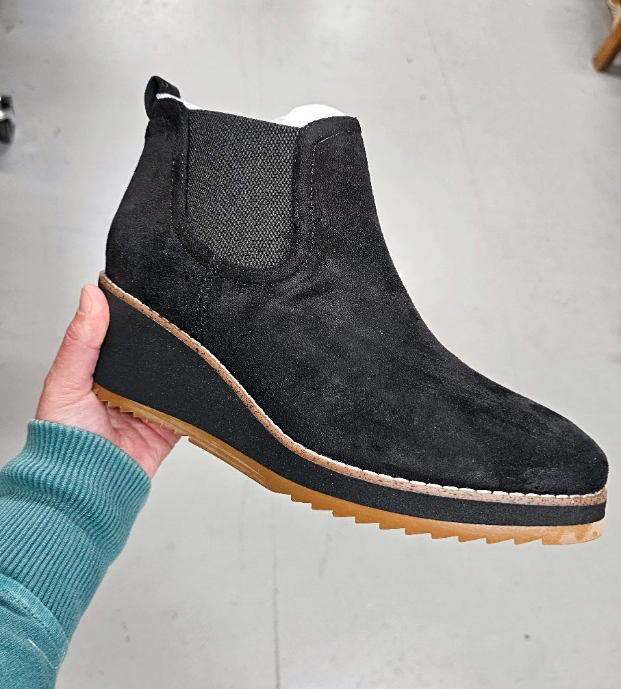 CORKYS LOVE YOU A LATTE BLACK FAUX SUEDE