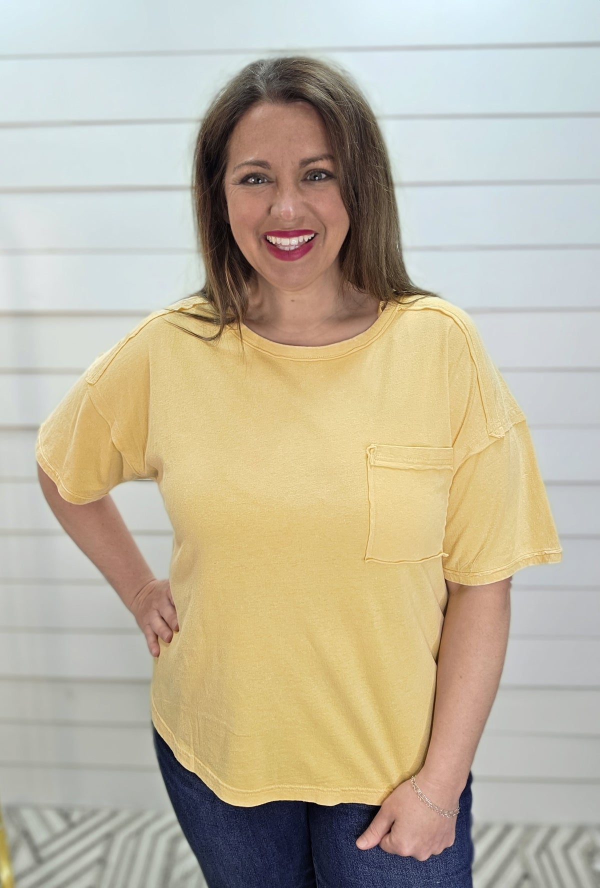 YELLOW MINERAL WASH POCKET TEE