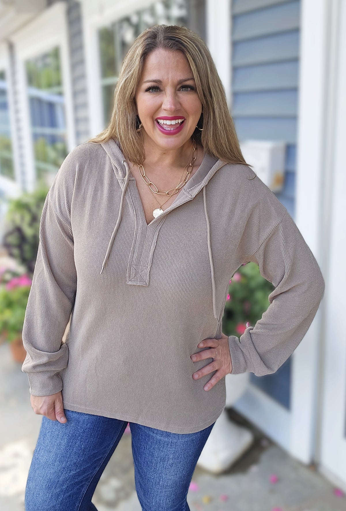 MOCHA RIBBED V NECK LIGHT WEIGHT HOODIE
