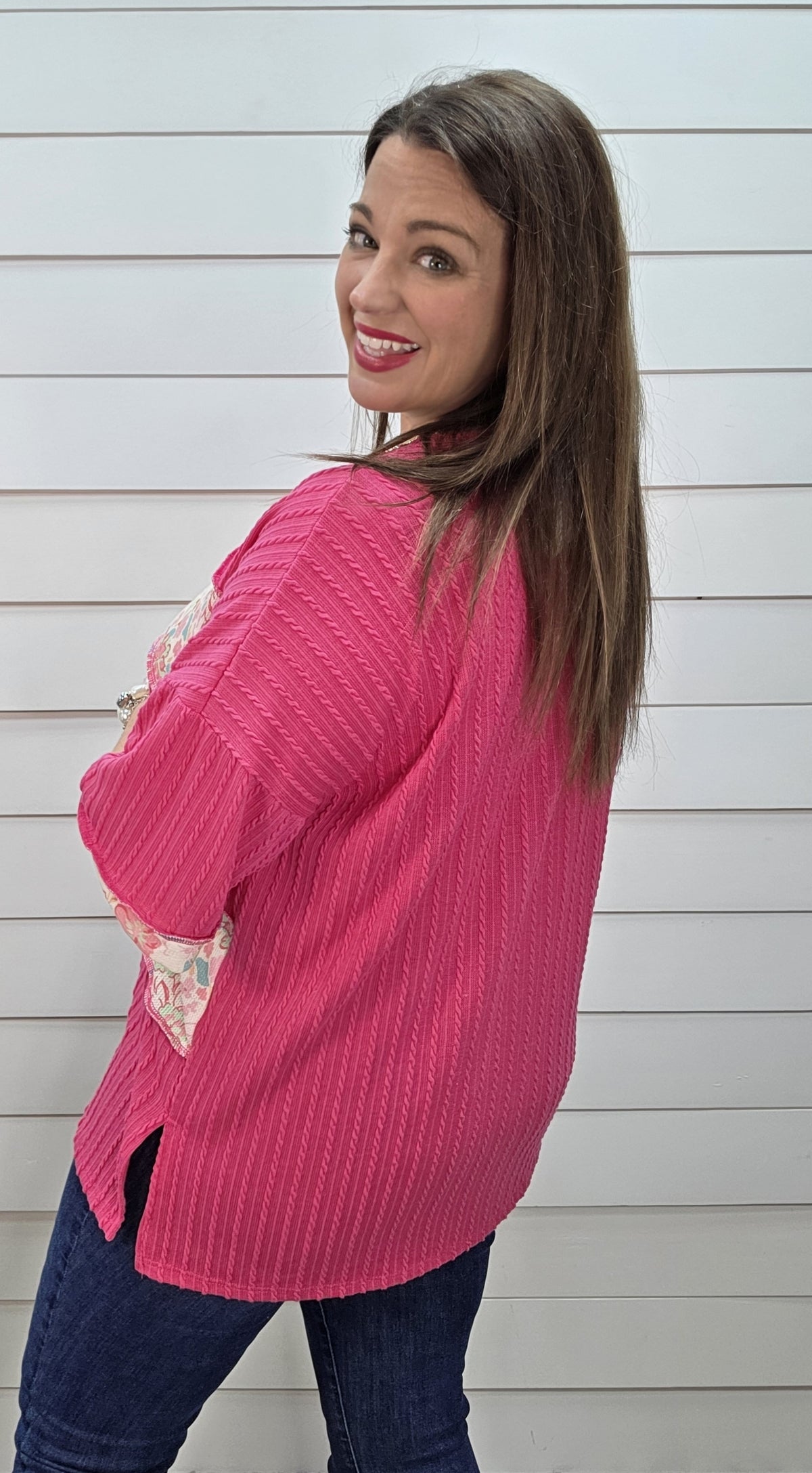 FUCHSIA TEXTURED KNIT TOP W/ FLORAL COLORBLOCK