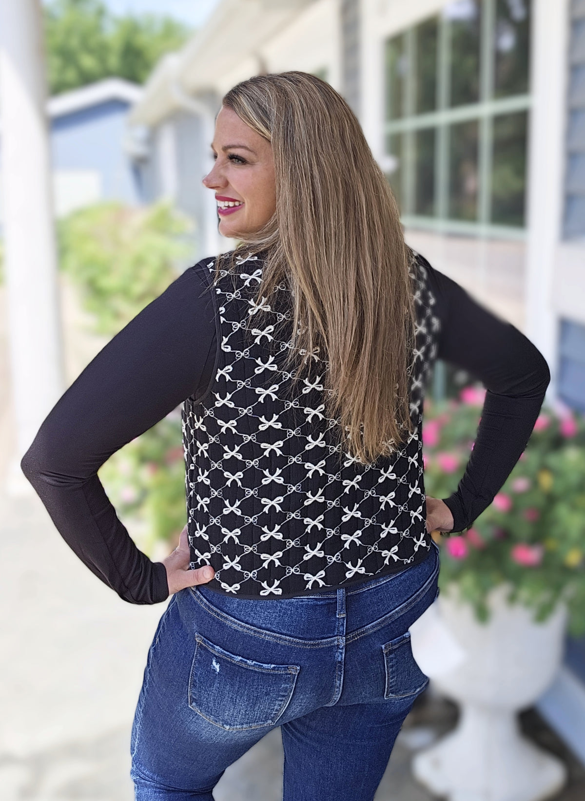 BLACK QUILTED BOW PRINT TIE VEST