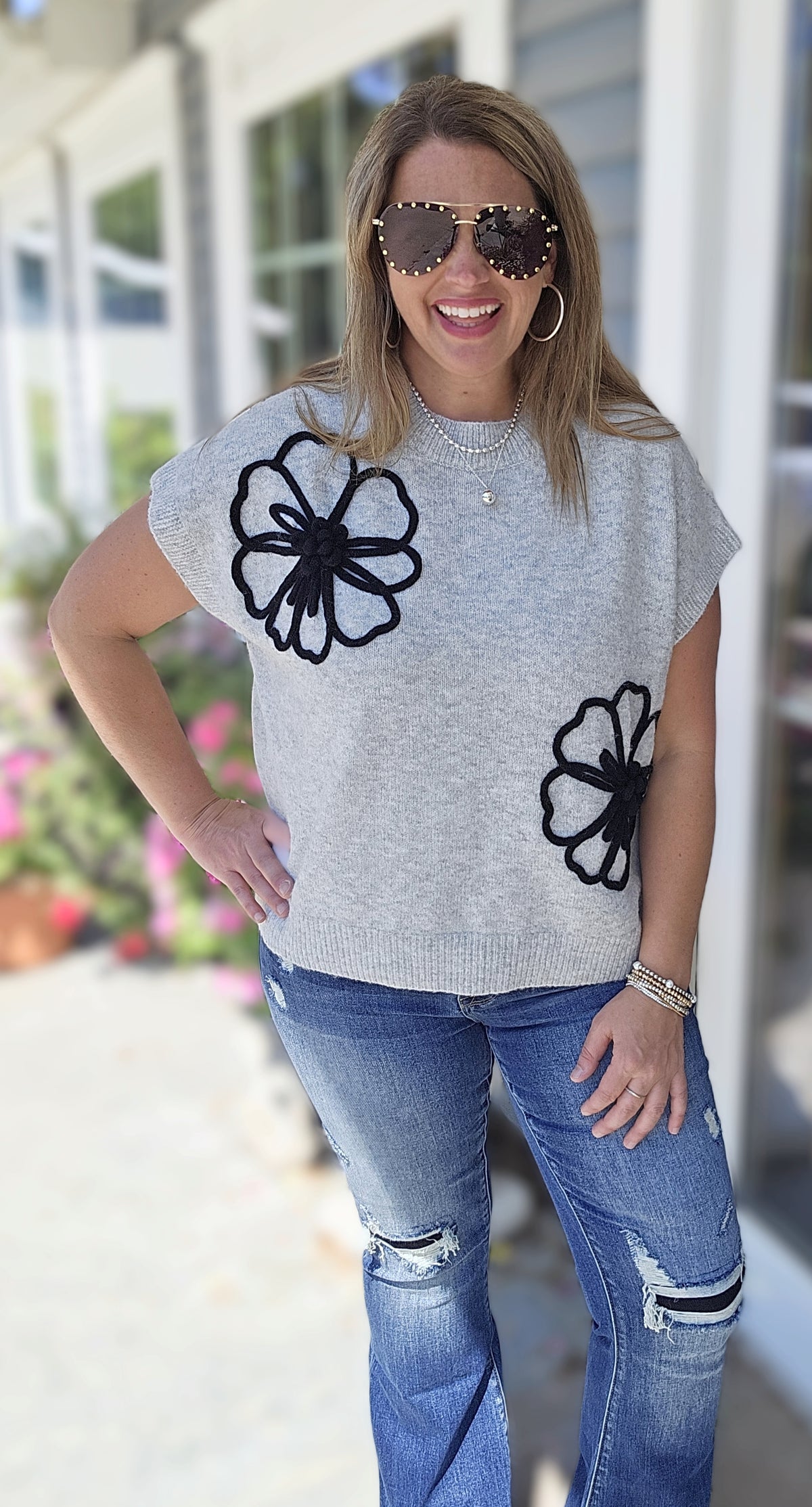 HEATHER GREY/BLACK 3D FLORAL KNIT SOFT SWEATER VEST