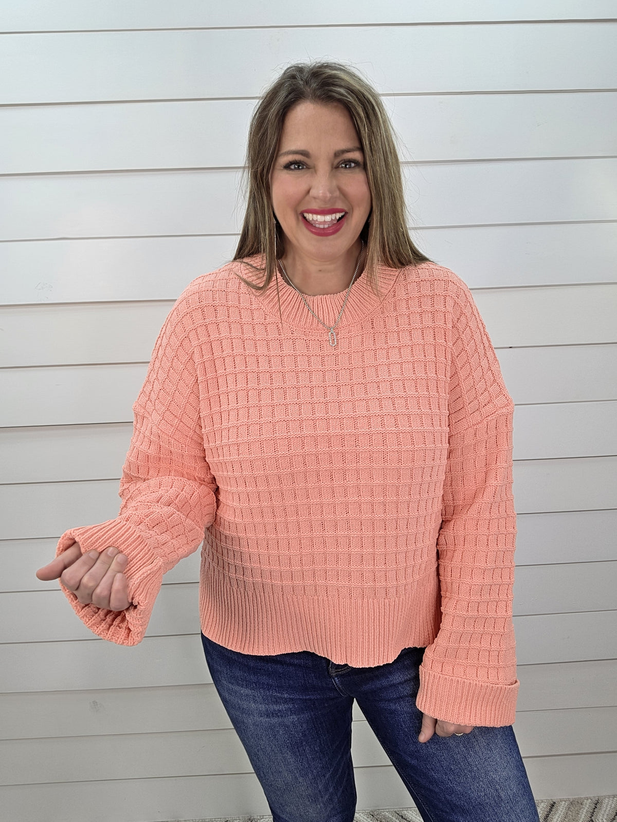 CORAL TEXTURED PULLOVER SWEATER