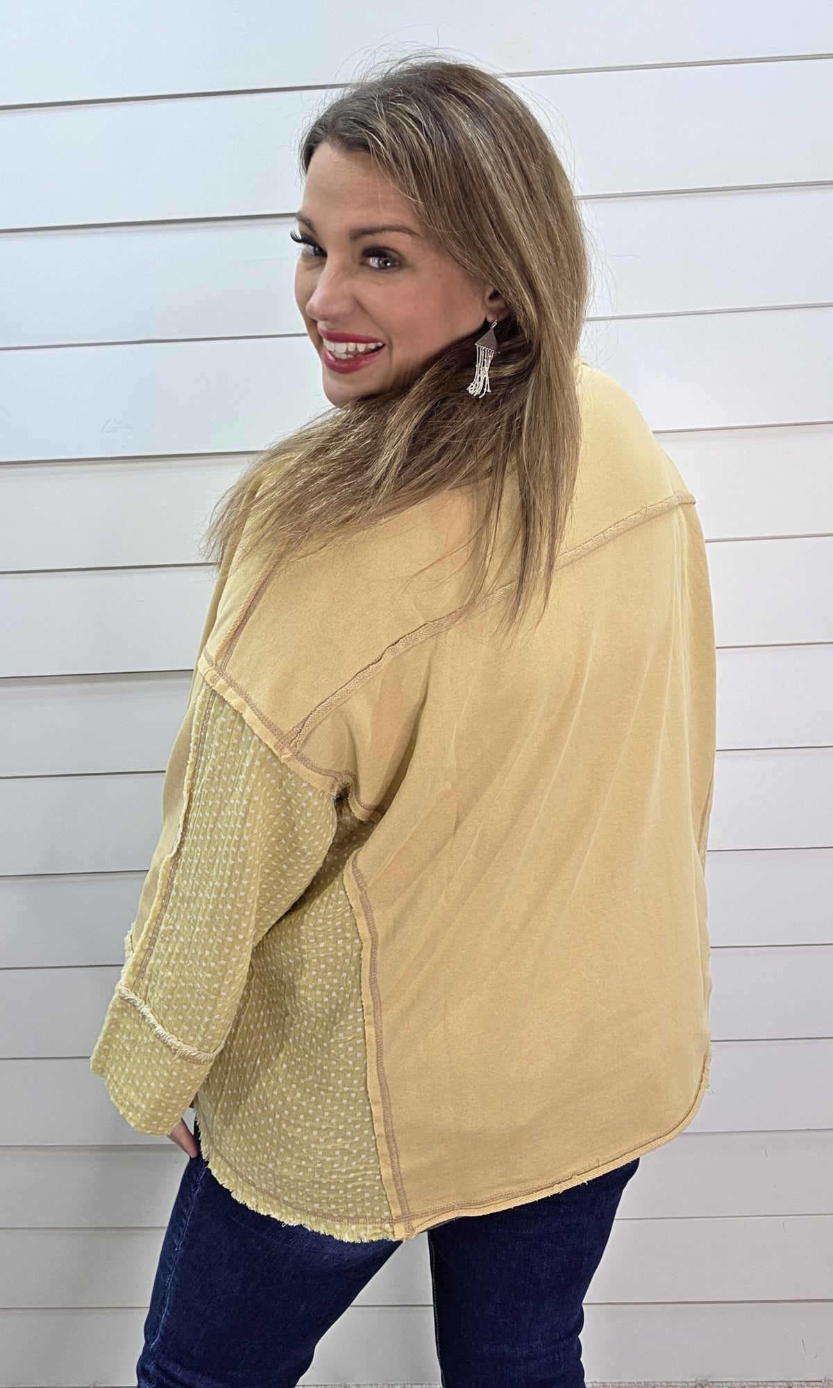 HONEY OVERSIZED POLKA DOT MINERAL WASH QUARTER SNAP W/ SIDE POCKETS