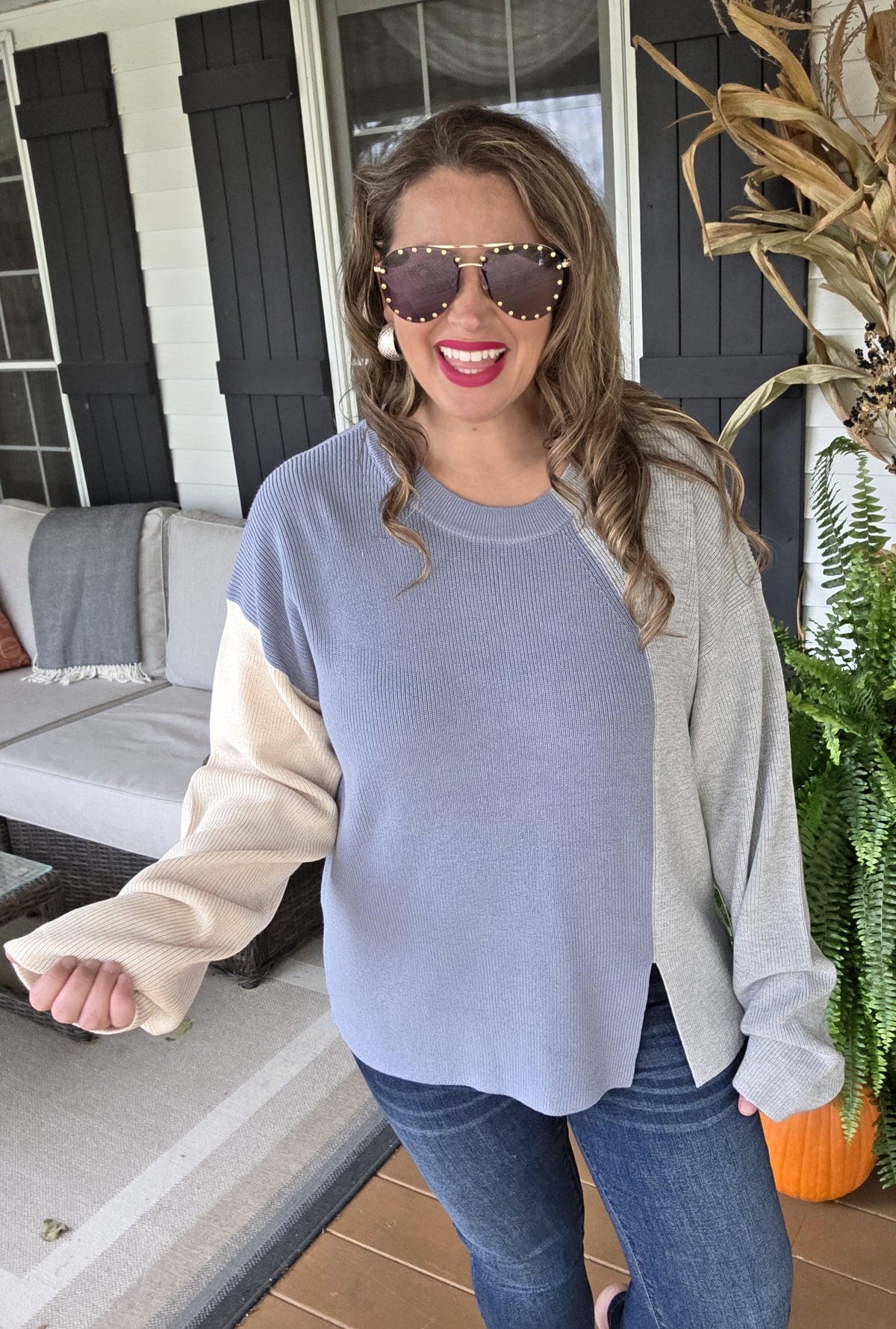 CREAM/BLUE/GREY COLORBLOCK KNIT SWEATER