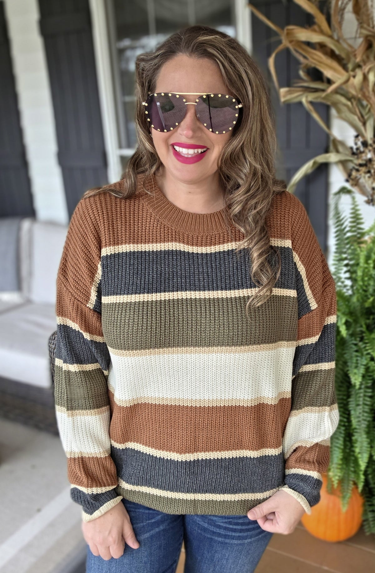 CAMEL/OLIVE STRIPED CREW NECK PULLOVER SWEATER