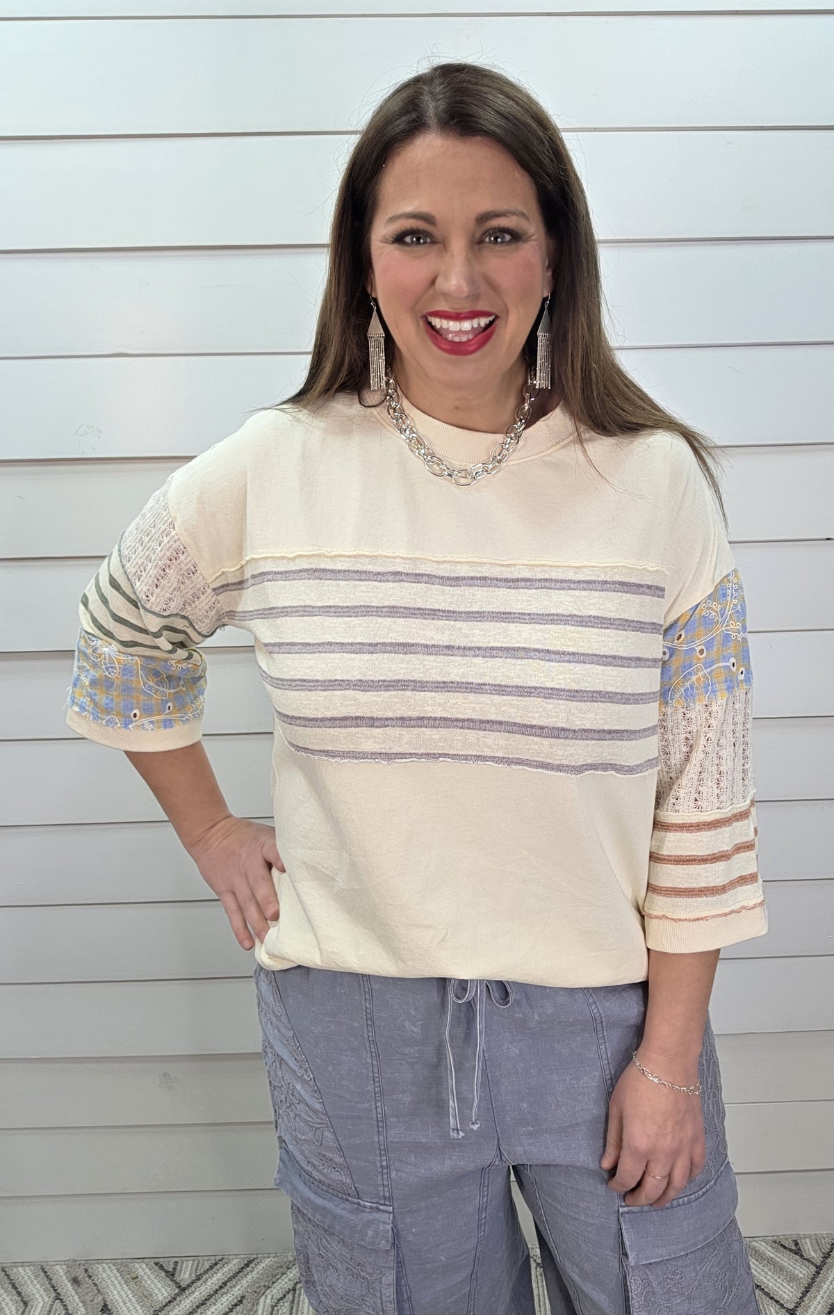 IVORY STRIPED COTTON KNIT TOP W/ COLORBLOCK HALF SLEEVES