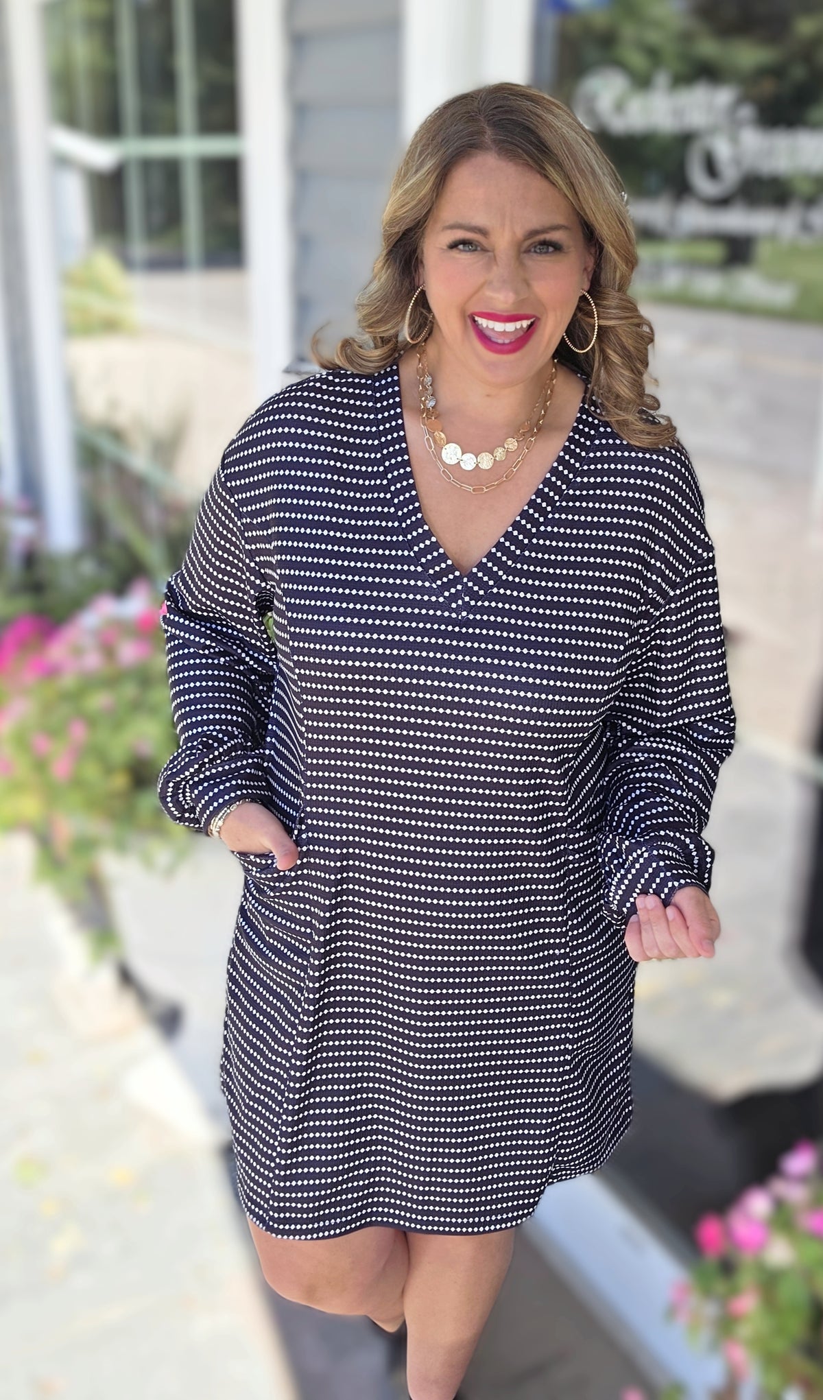 BLACK STRIPED V NECK LONG SLEEVE DRESS