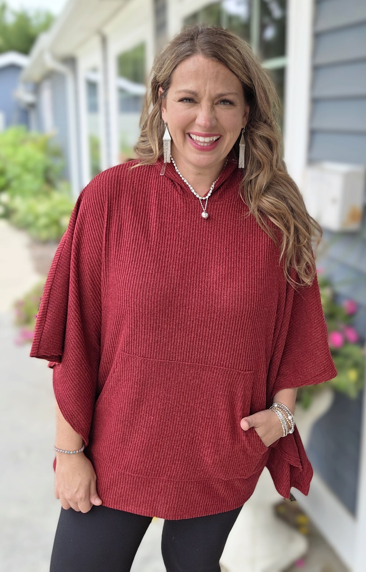 DEAR SCARLETT HORIZON PONCHO HOODIE - WINE