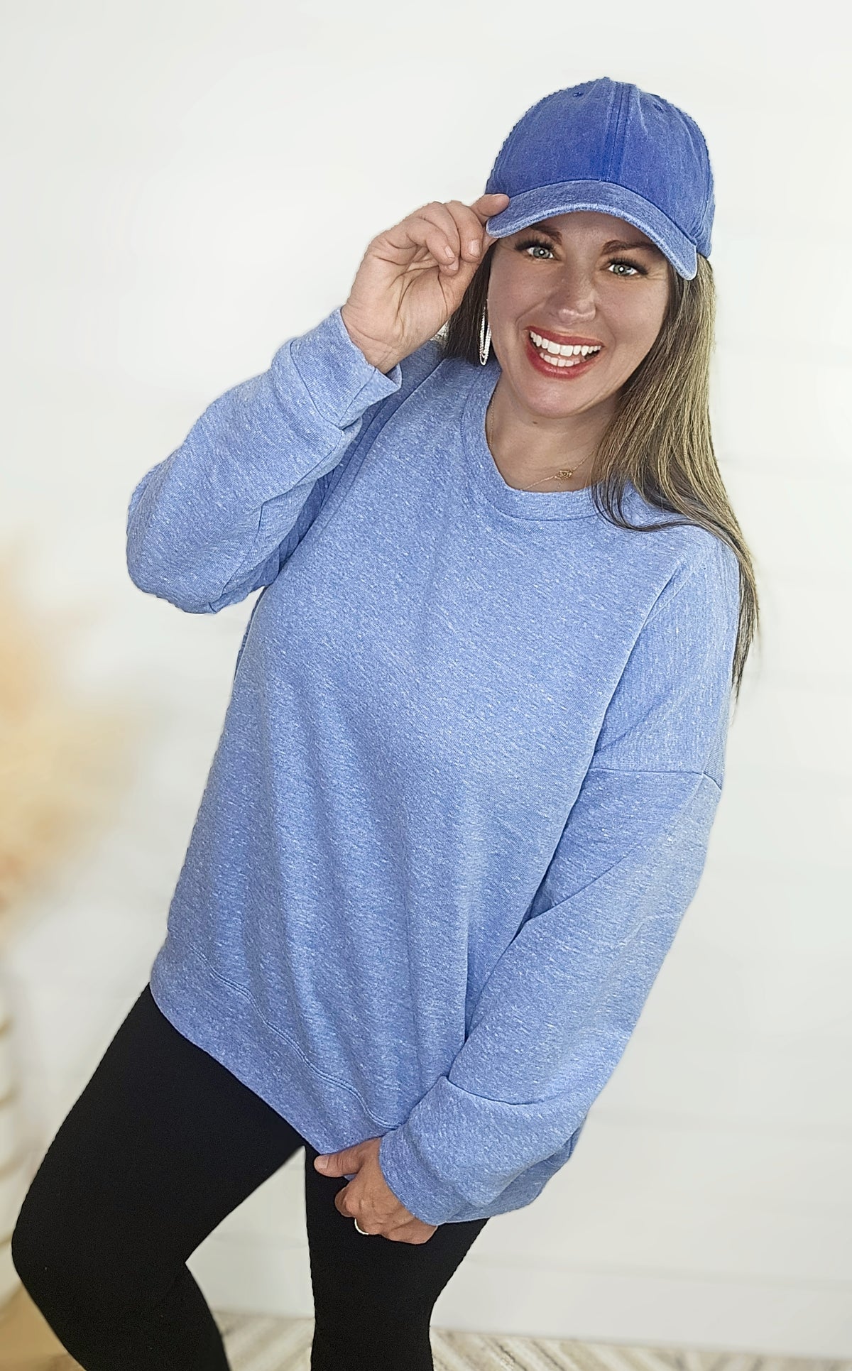 BLUE OVERSIZED PLUSH HEATHERED SWEATSHIRT