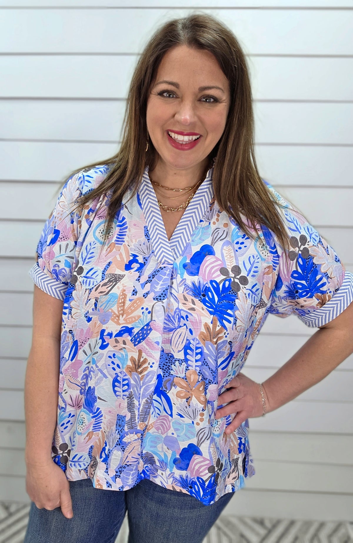 BLUE FLORAL/STRIPED TRIM WOVEN SHORT SLEEVE TOP