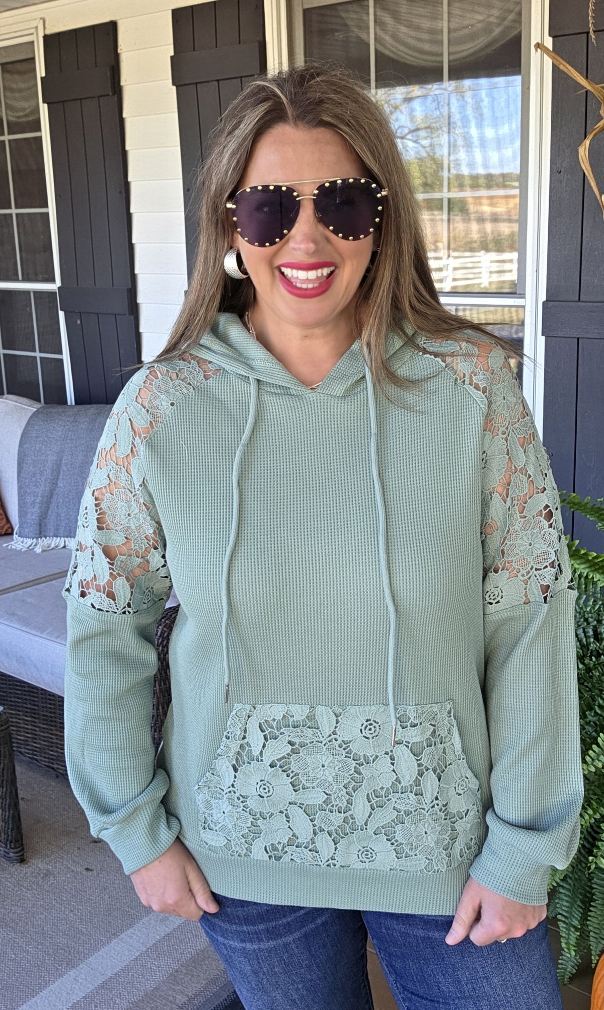 GREEN WAFFLE TEXTURED HOODIE W/ LACE TRIM